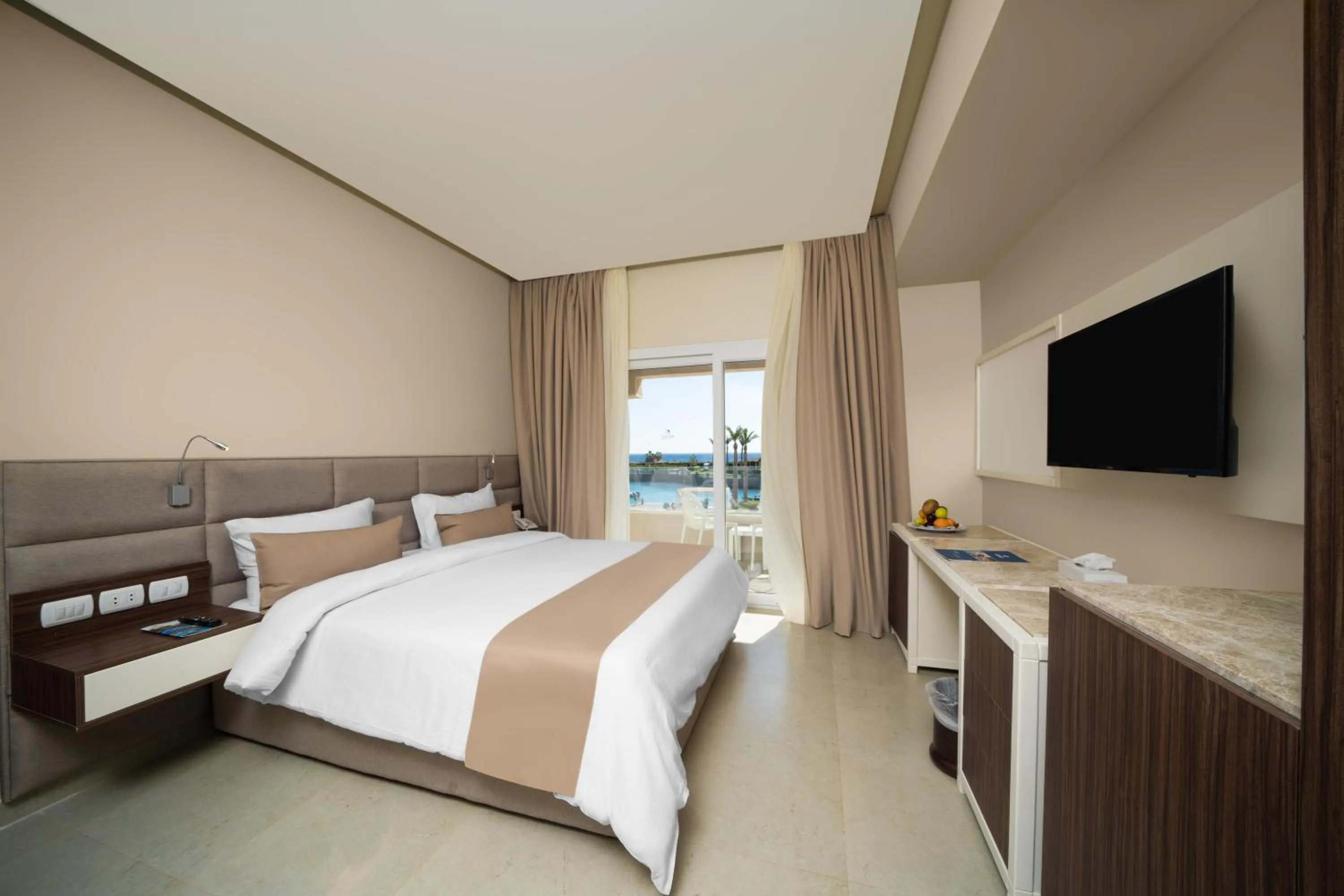 View (from property/room), Bed in Sunny Days El Palacio Resort & Spa