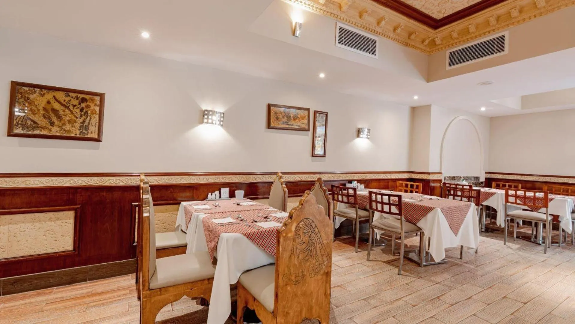 Restaurant/places to eat in Sunny Days El Palacio Resort & Spa