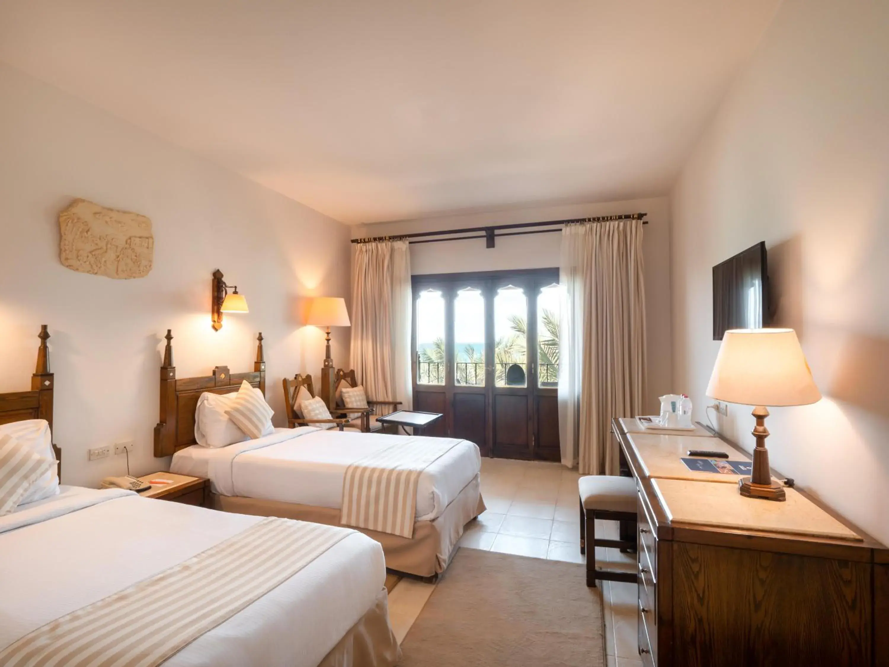 TV and multimedia, Bed in Sunny Days El Palacio Resort & Spa TV and multimedia, Bed in Sunny Days El Palacio Resort & Spa