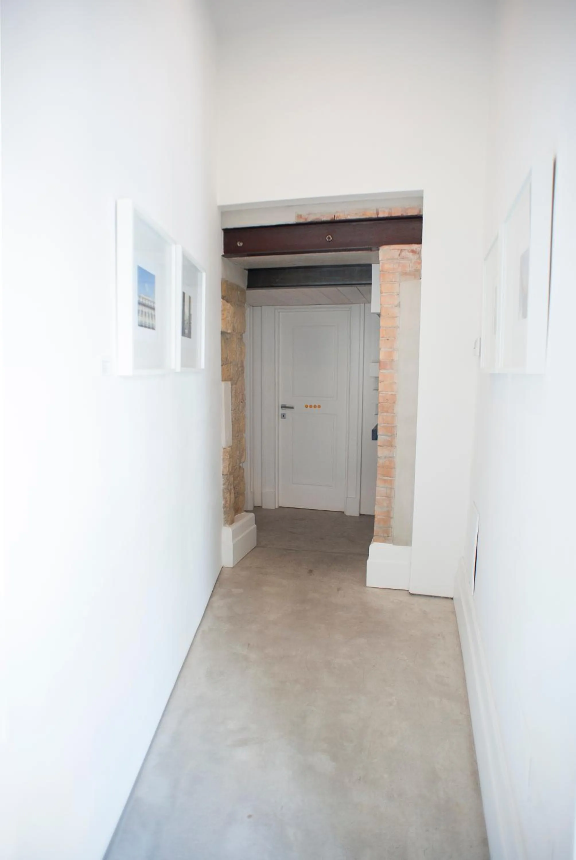 Decorative detail in Belledonne Suite & Gallery