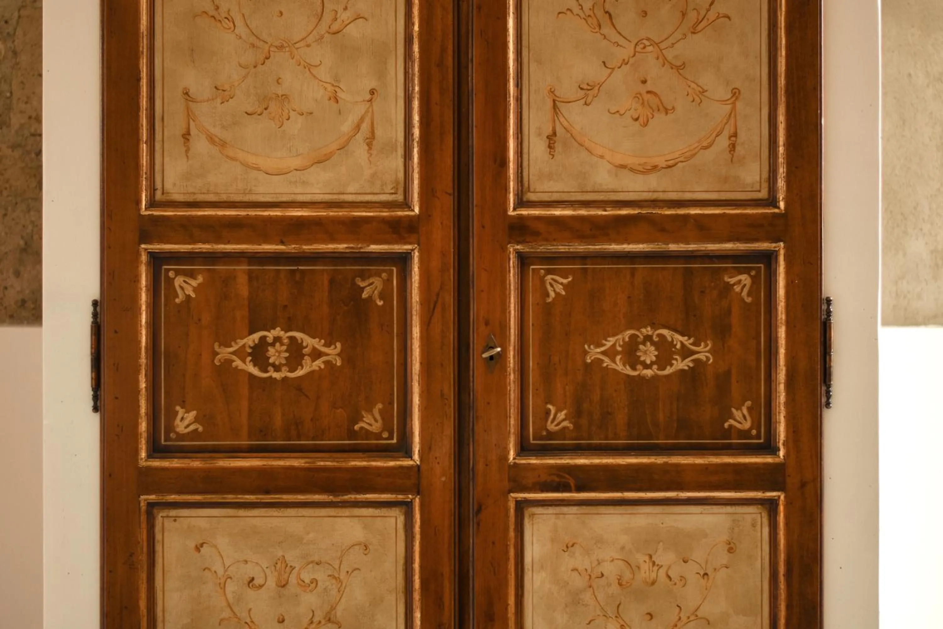 Photo of the whole room in Belledonne Suite & Gallery