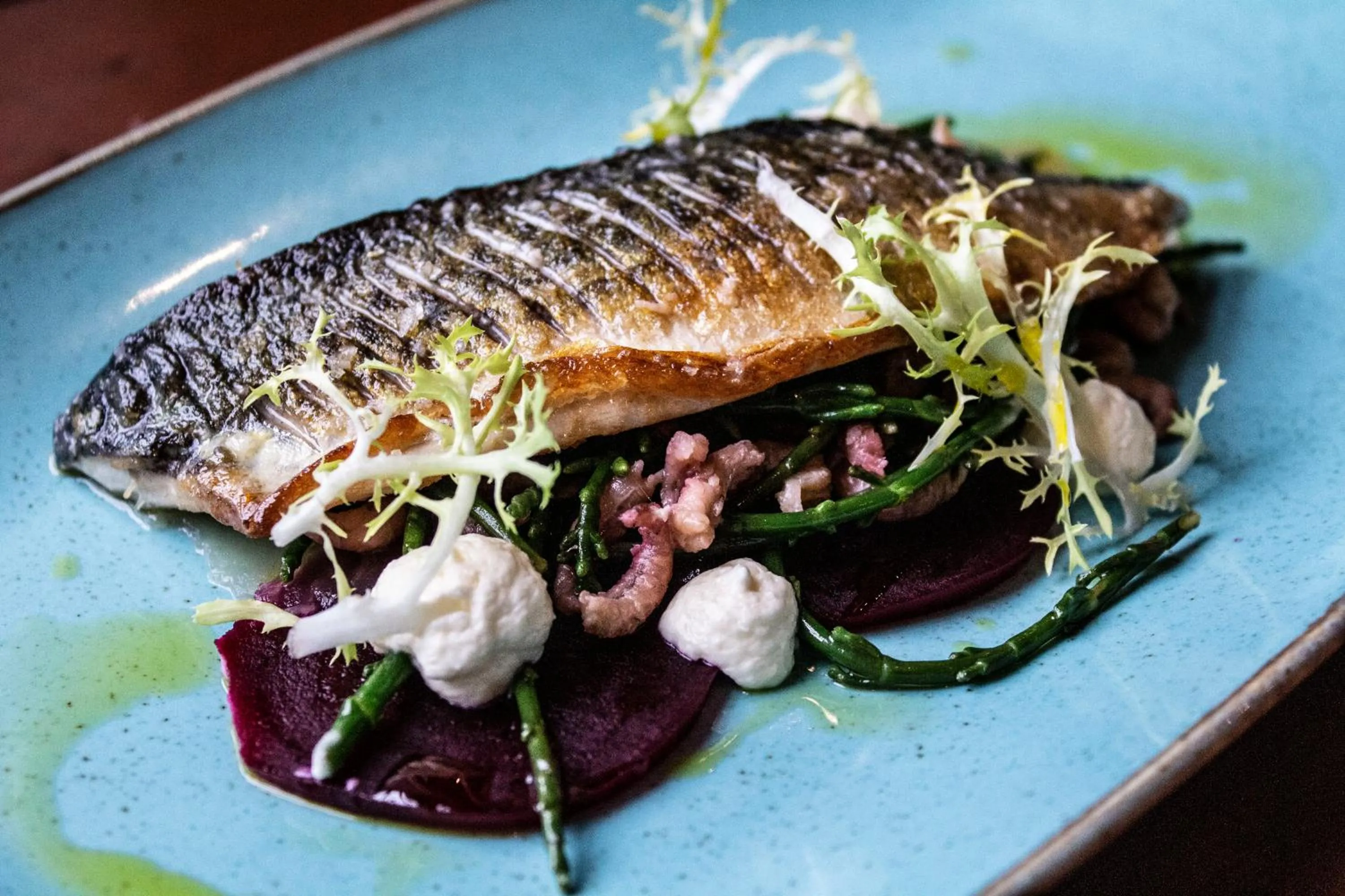 Restaurant/places to eat in The Royal Hotel