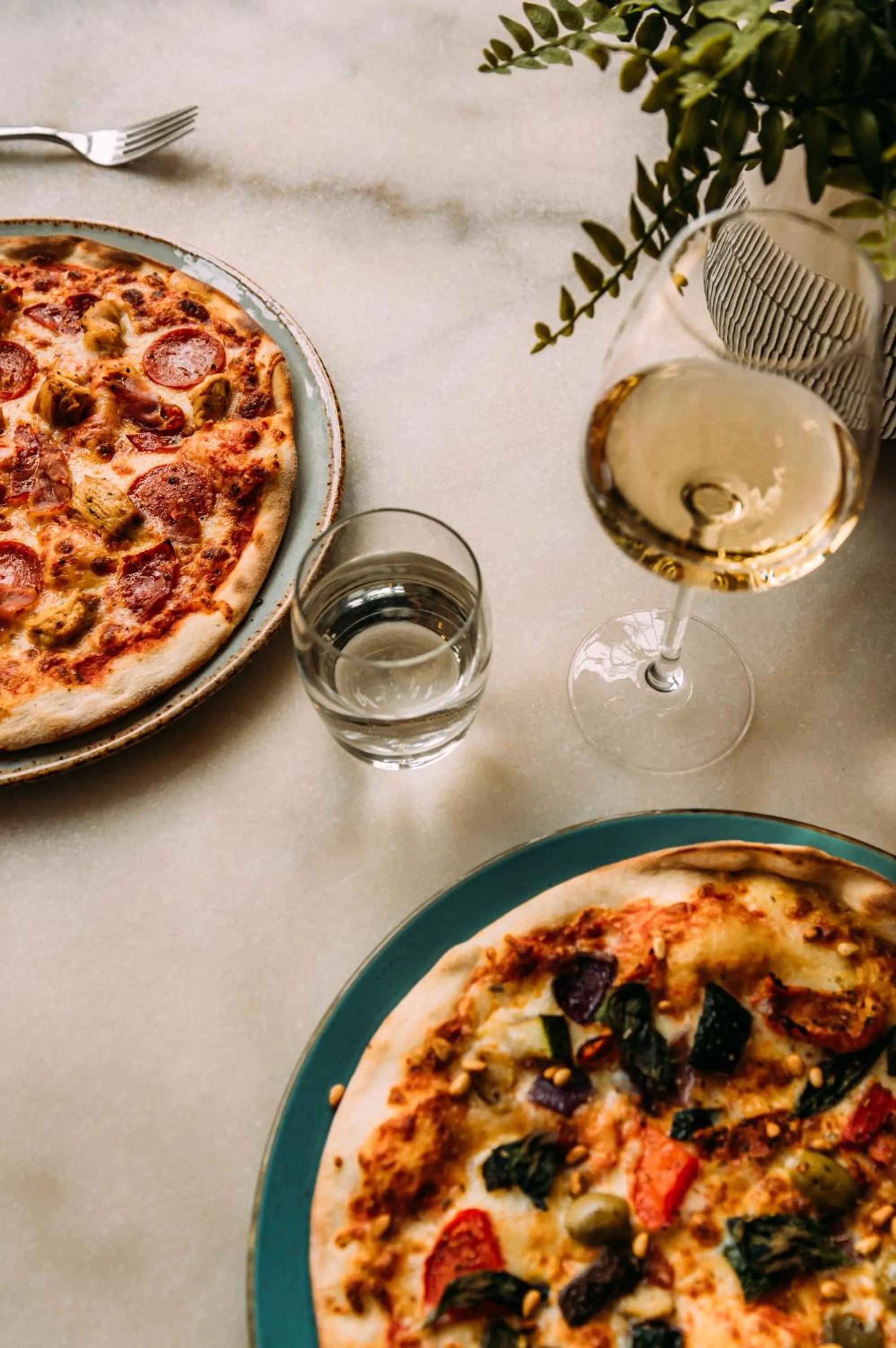 Restaurant/places to eat in The Royal Hotel