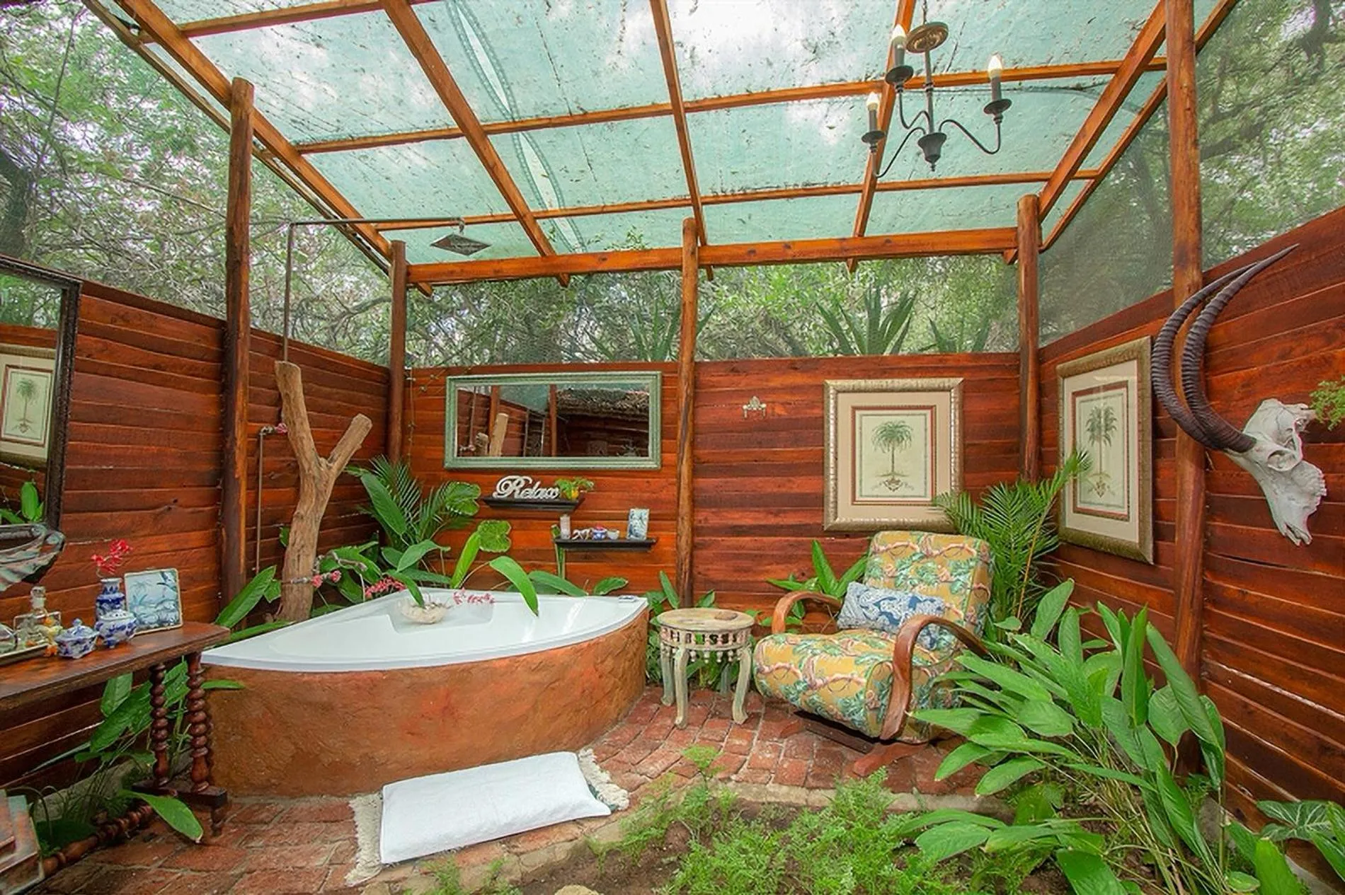 Shower in Wielewaal Bush Lodge