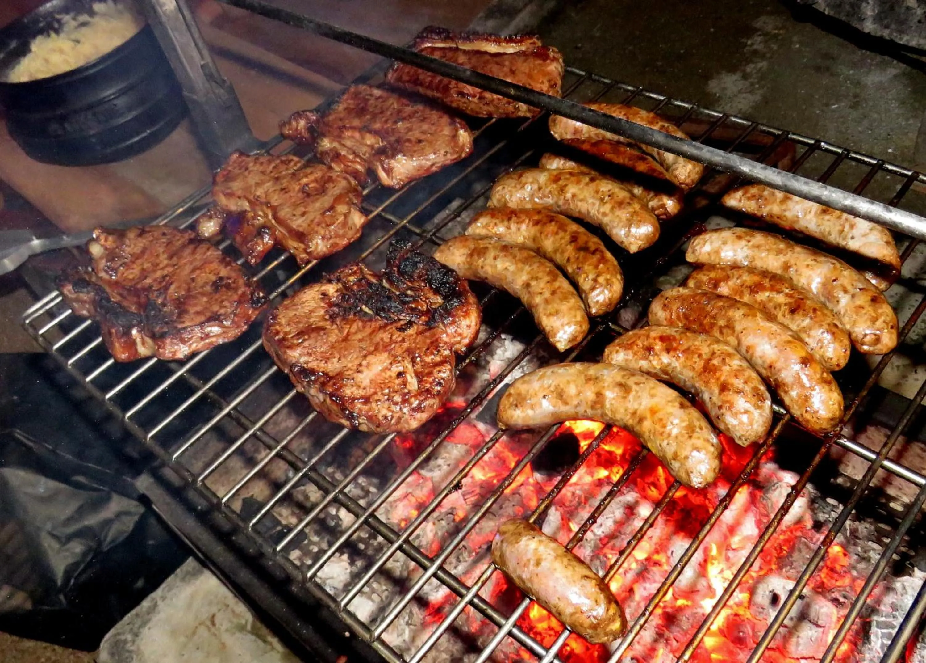 Restaurant/places to eat in Wielewaal Bush Lodge