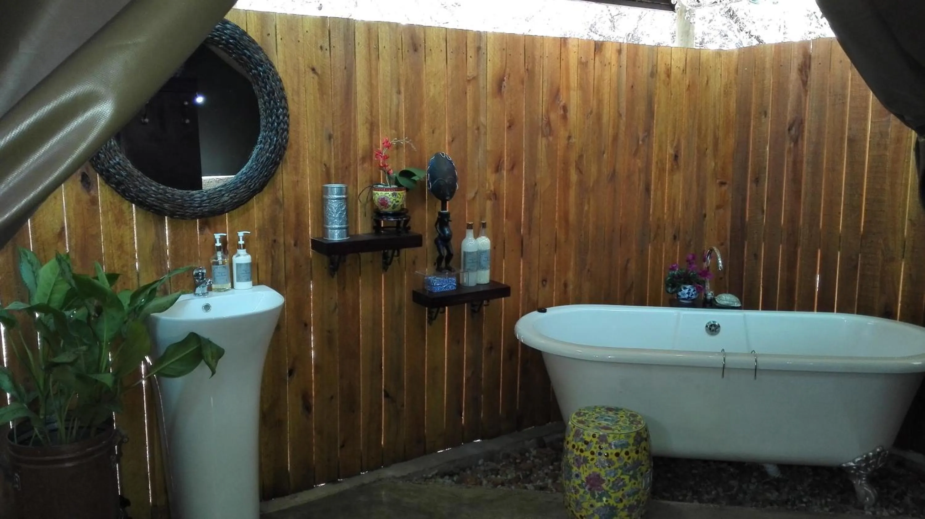Bathroom in Wielewaal Bush Lodge