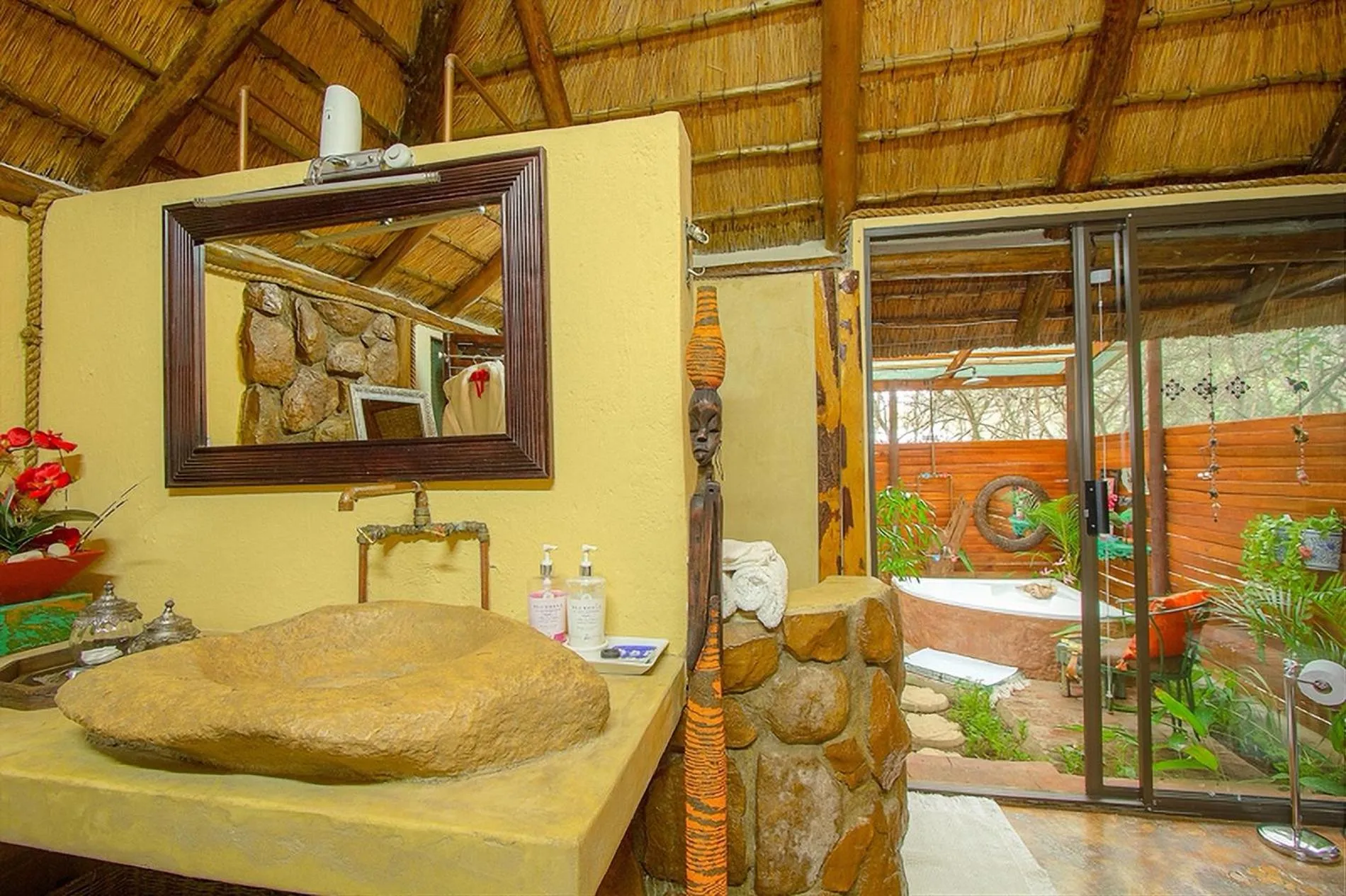 Bathroom in Wielewaal Bush Lodge