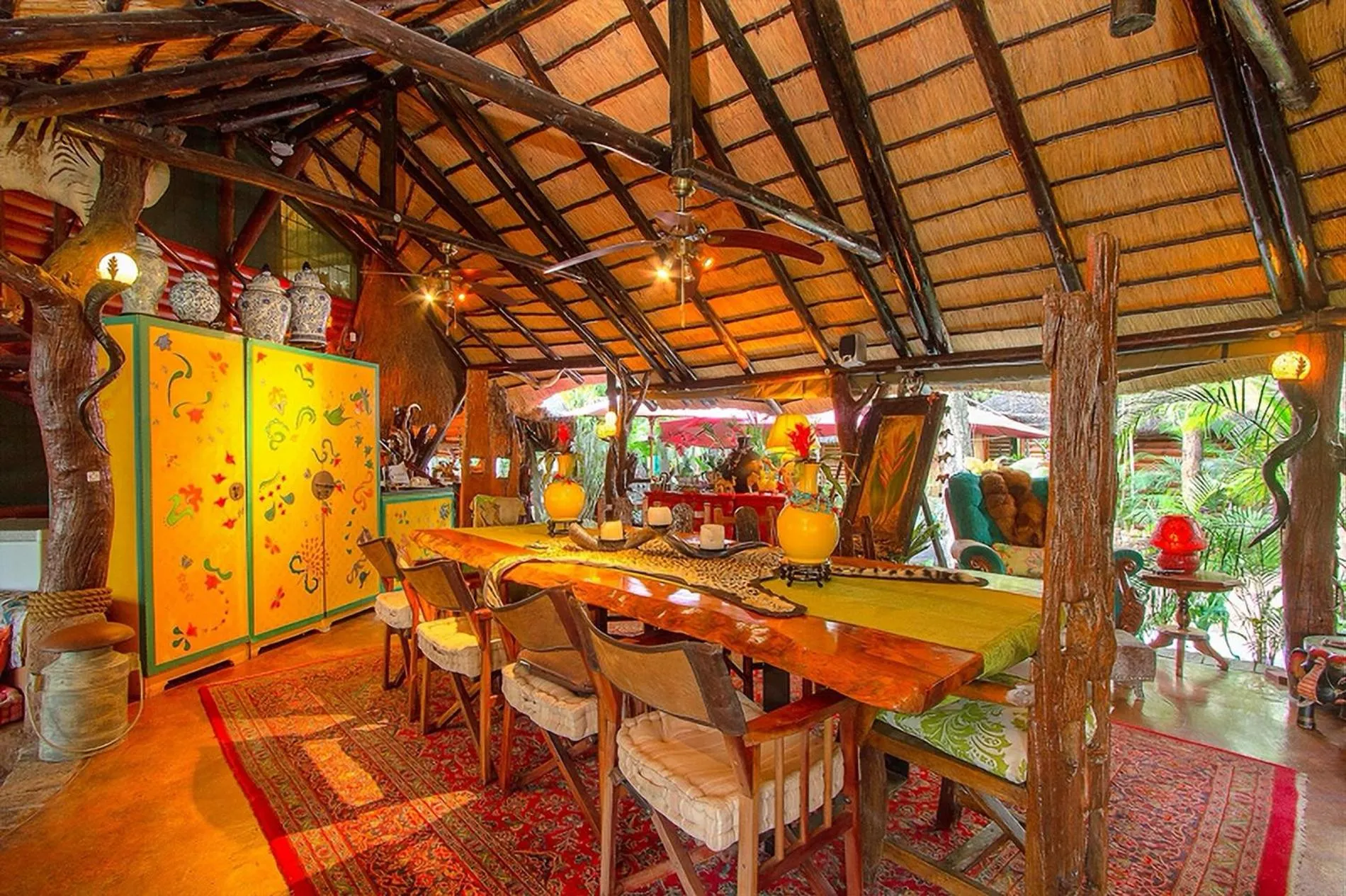 Restaurant/places to eat in Wielewaal Bush Lodge