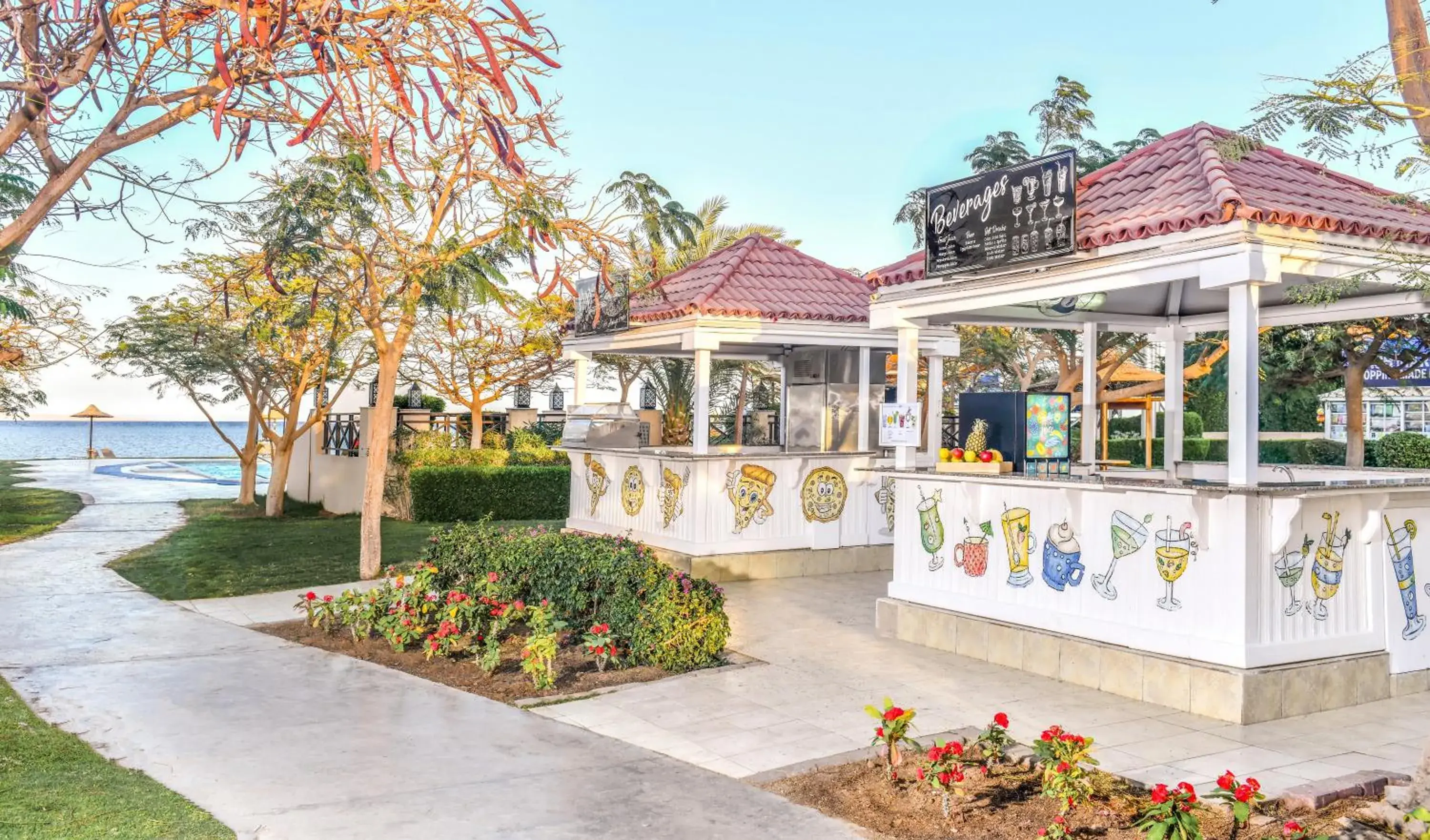 Food in JAZ Aquamarine Food in JAZ Aquamarine