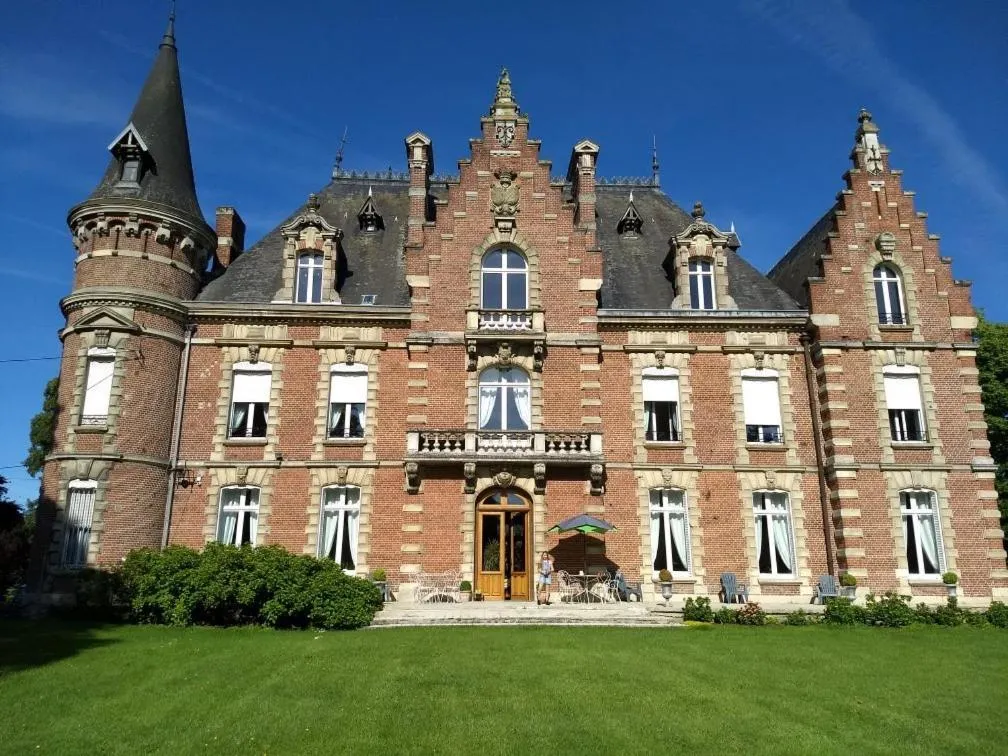 Property building in Château des marronniers