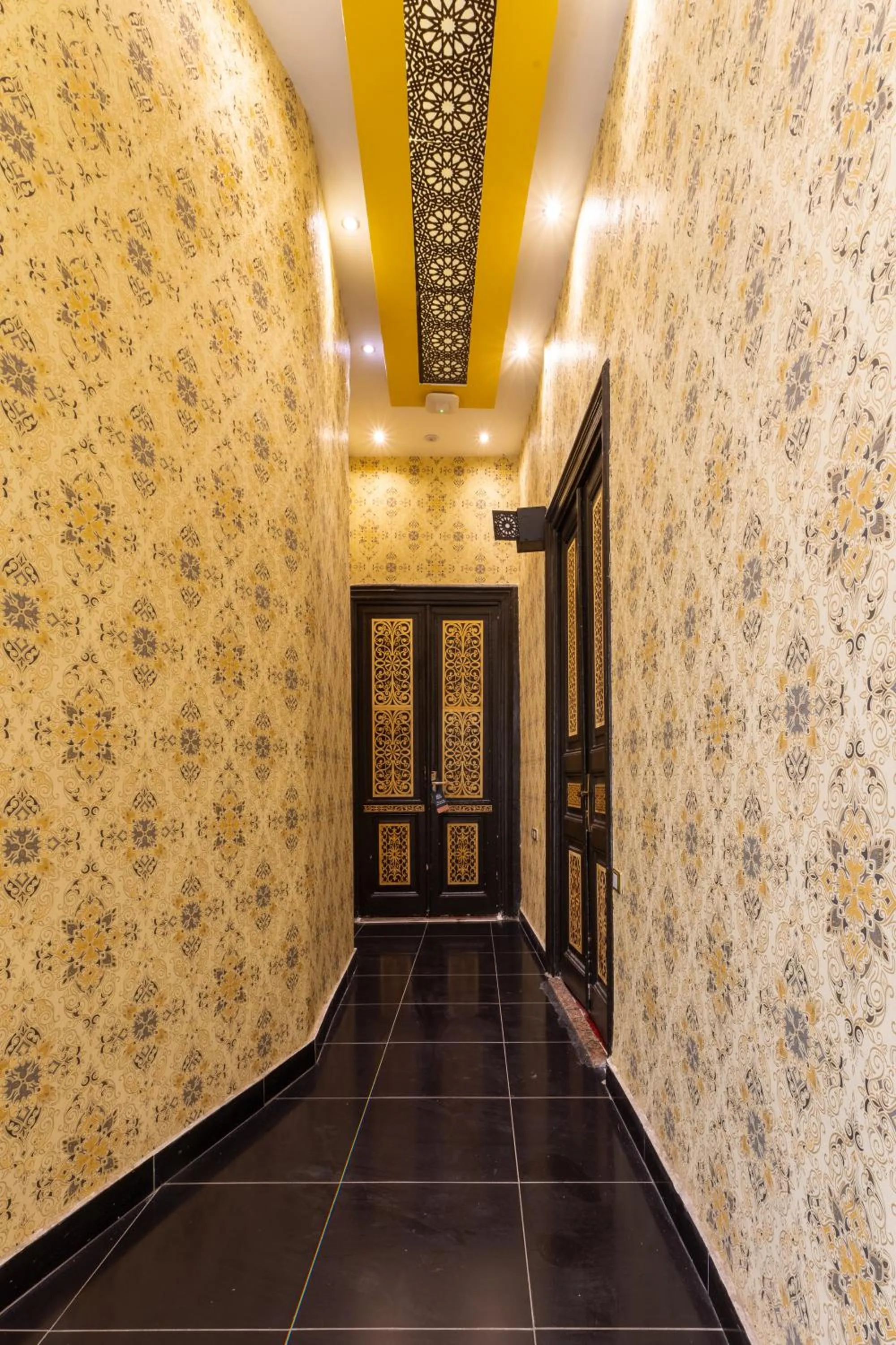 Property building in Cairo Inn