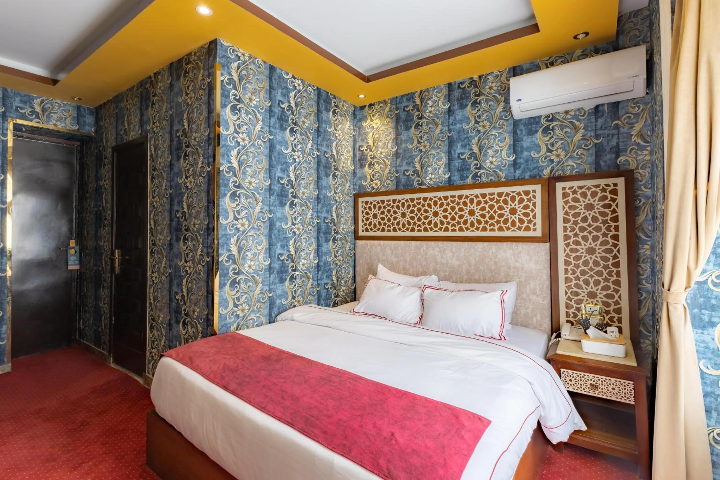 Bedroom, Bed in Cairo Inn