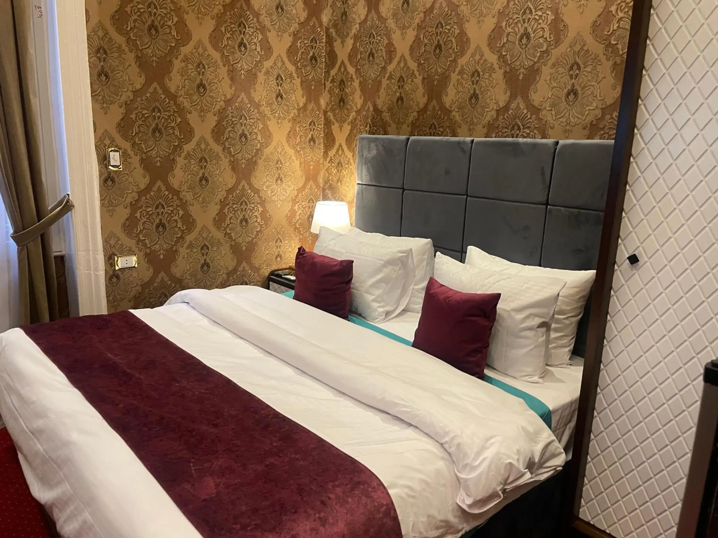 Bed in Cairo Inn Bed in Cairo Inn