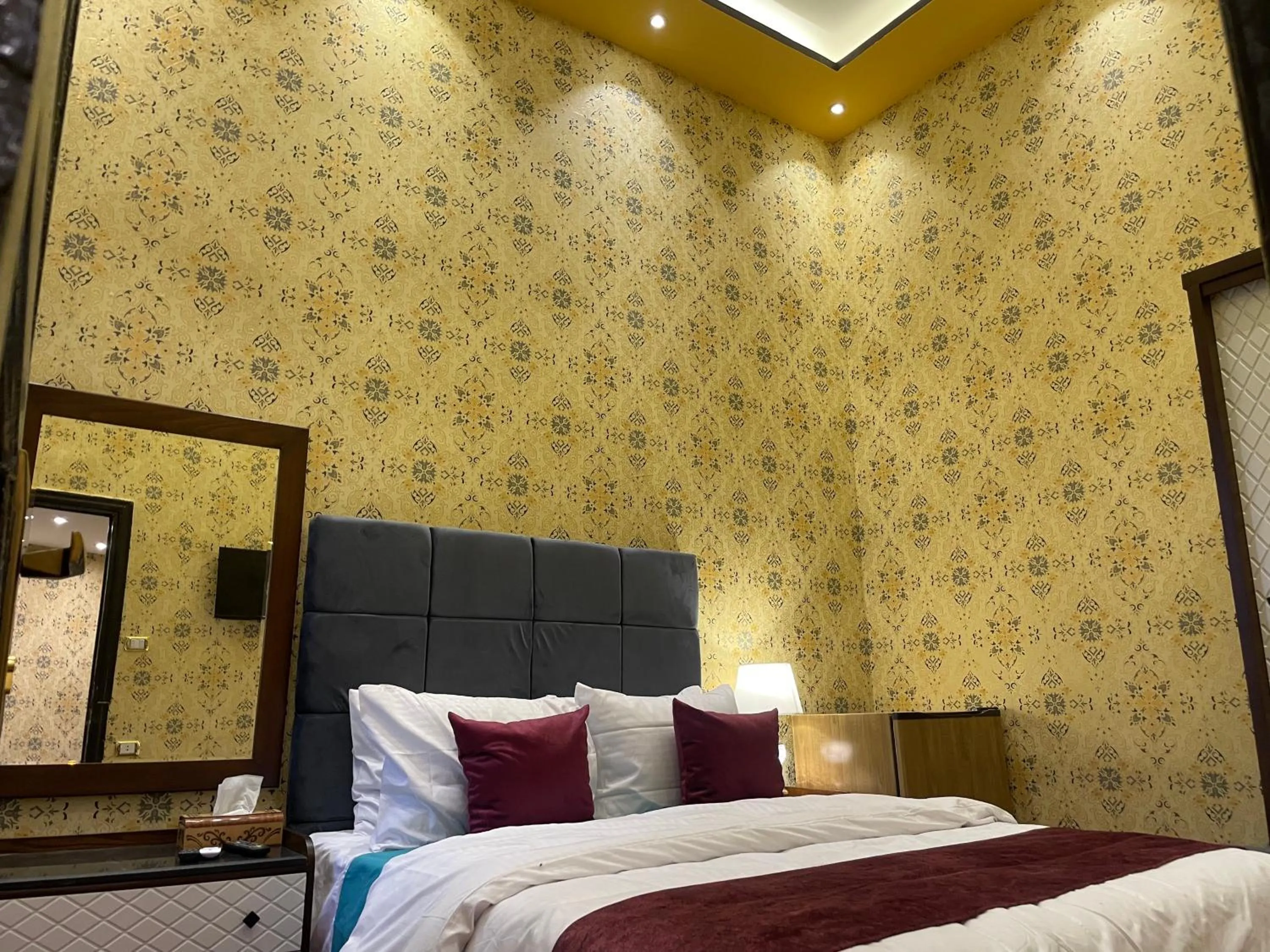 Bedroom, Bed in Cairo Inn