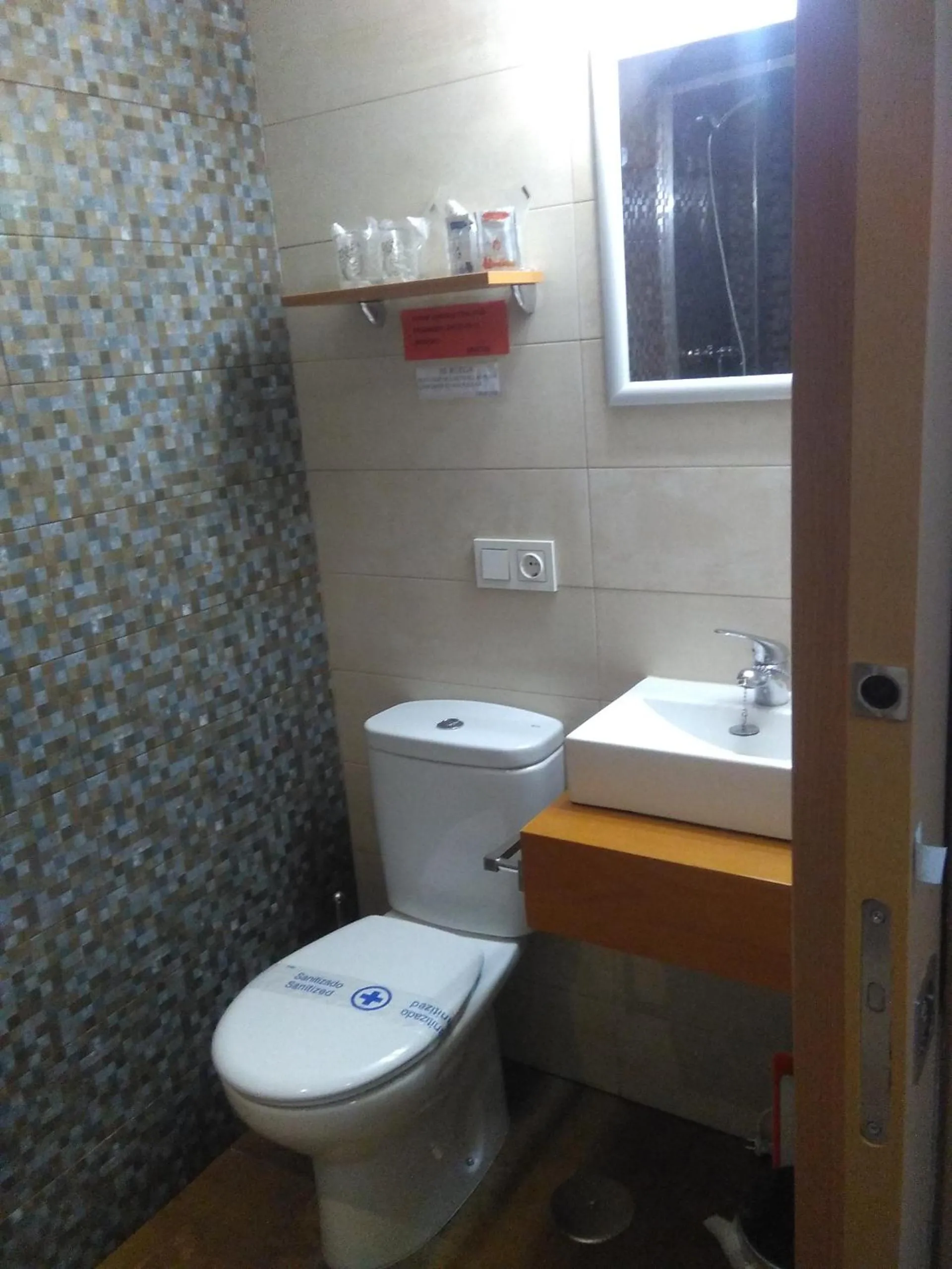 Toilet in Apartamentos Turísticos La Garza