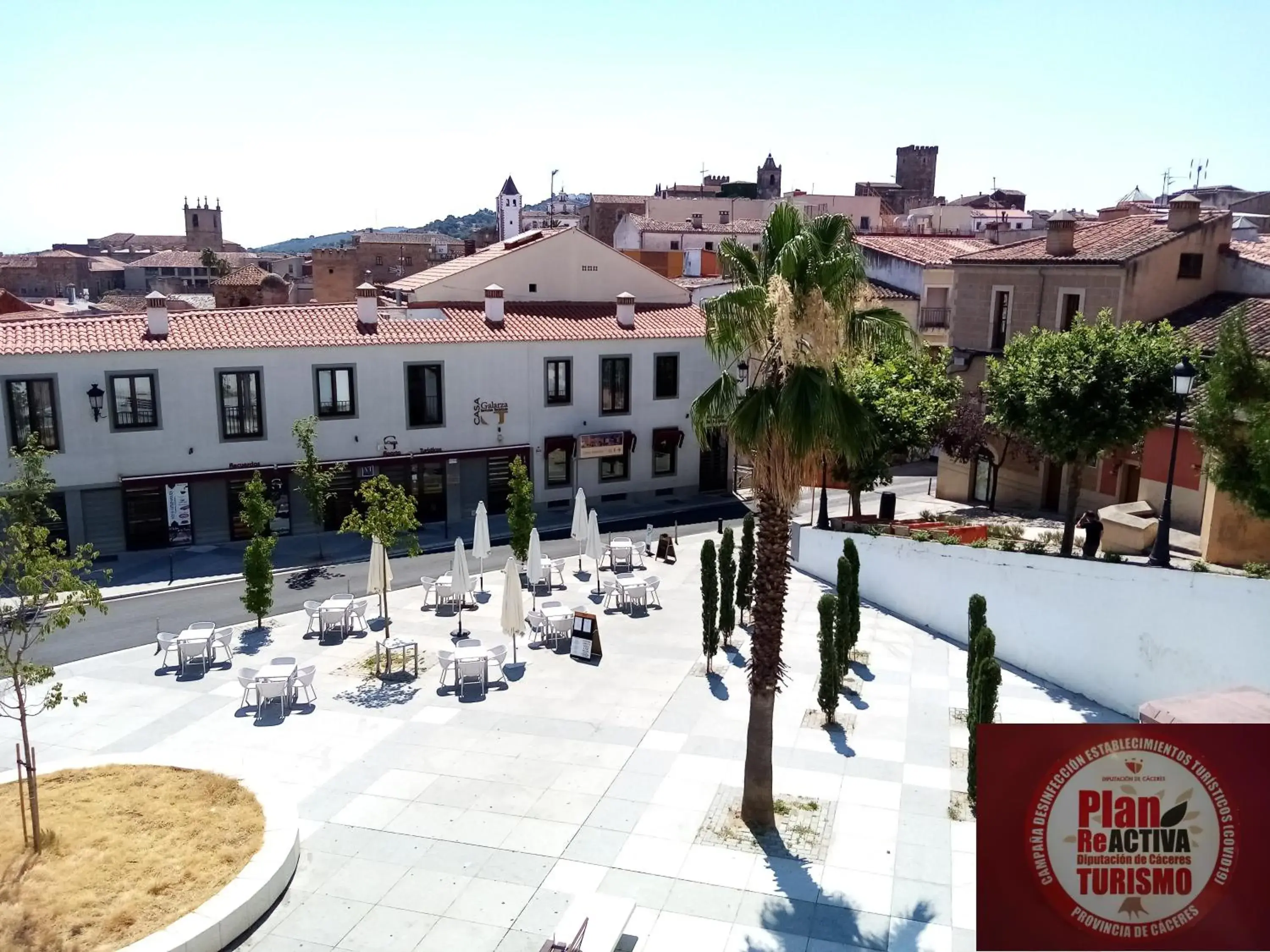 Apartamentos Turísticos La Garza Apartamentos Turísticos La Garza