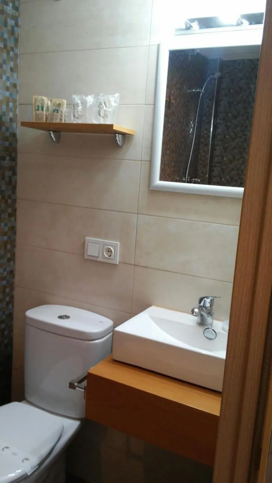 Bathroom in Apartamentos Turísticos La Garza