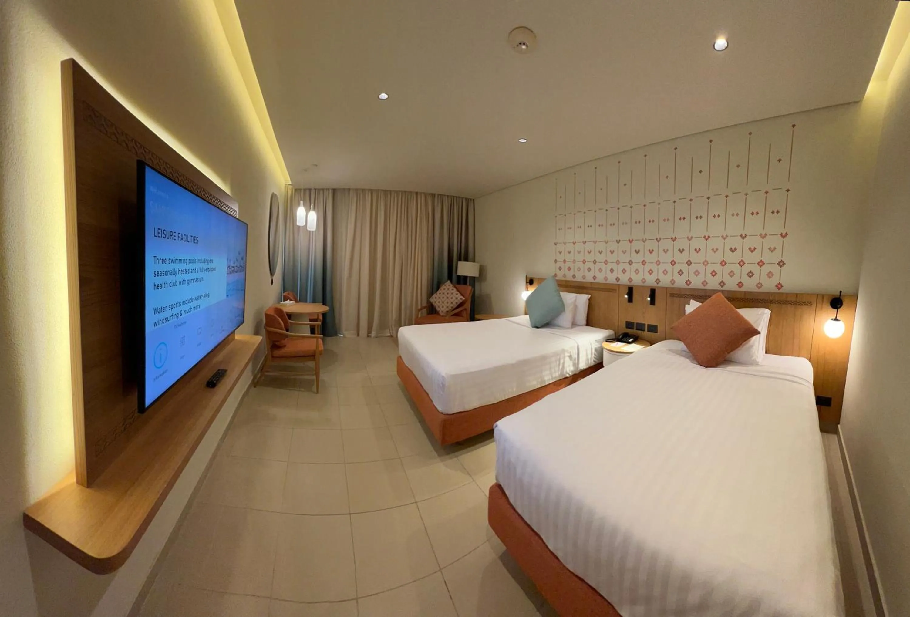 Communal lounge/ TV room, Bed in Naama Bay Promenade Beach Resort Managed By Accor