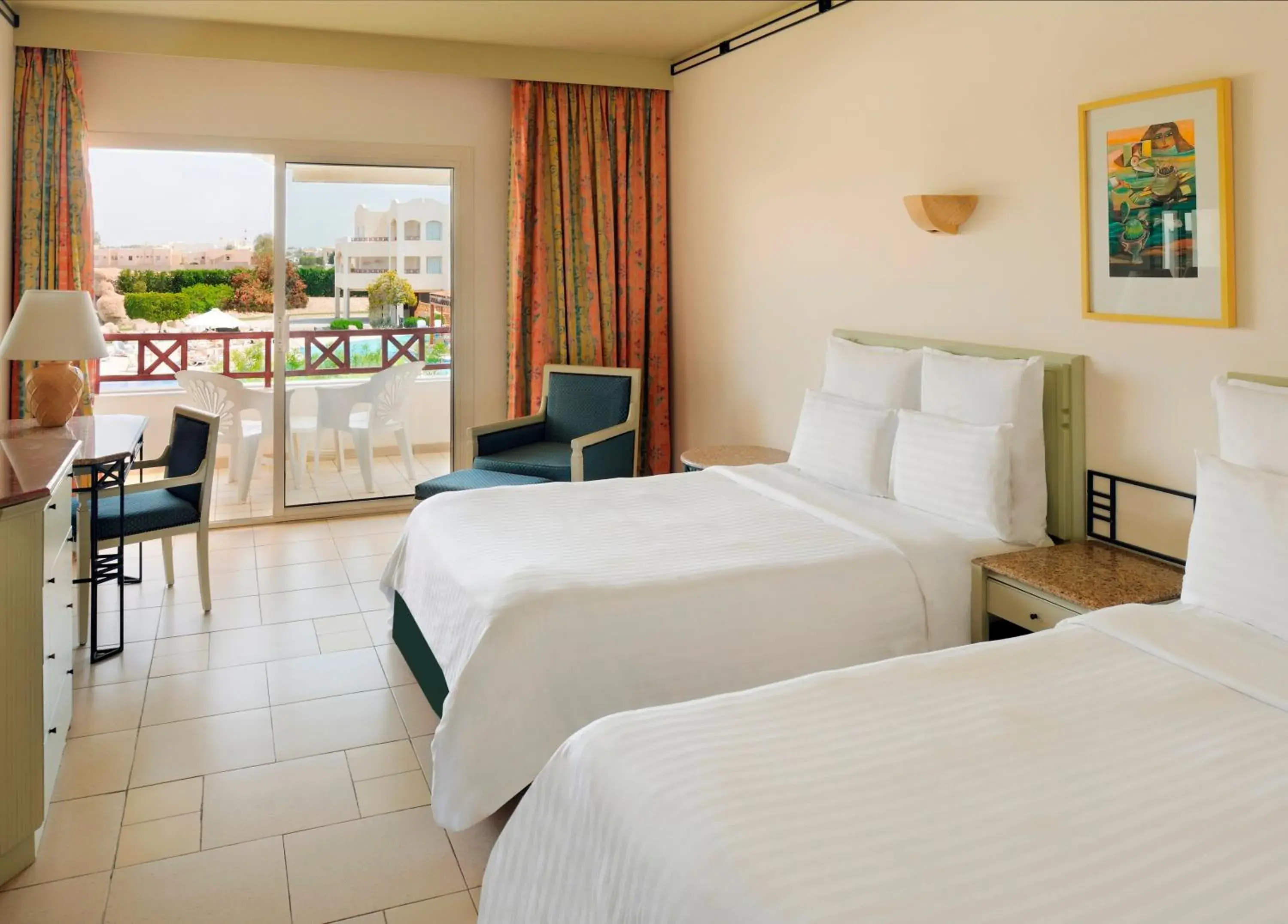 Balcony/Terrace, Bed in Naama Bay Promenade Beach Resort Managed By Accor