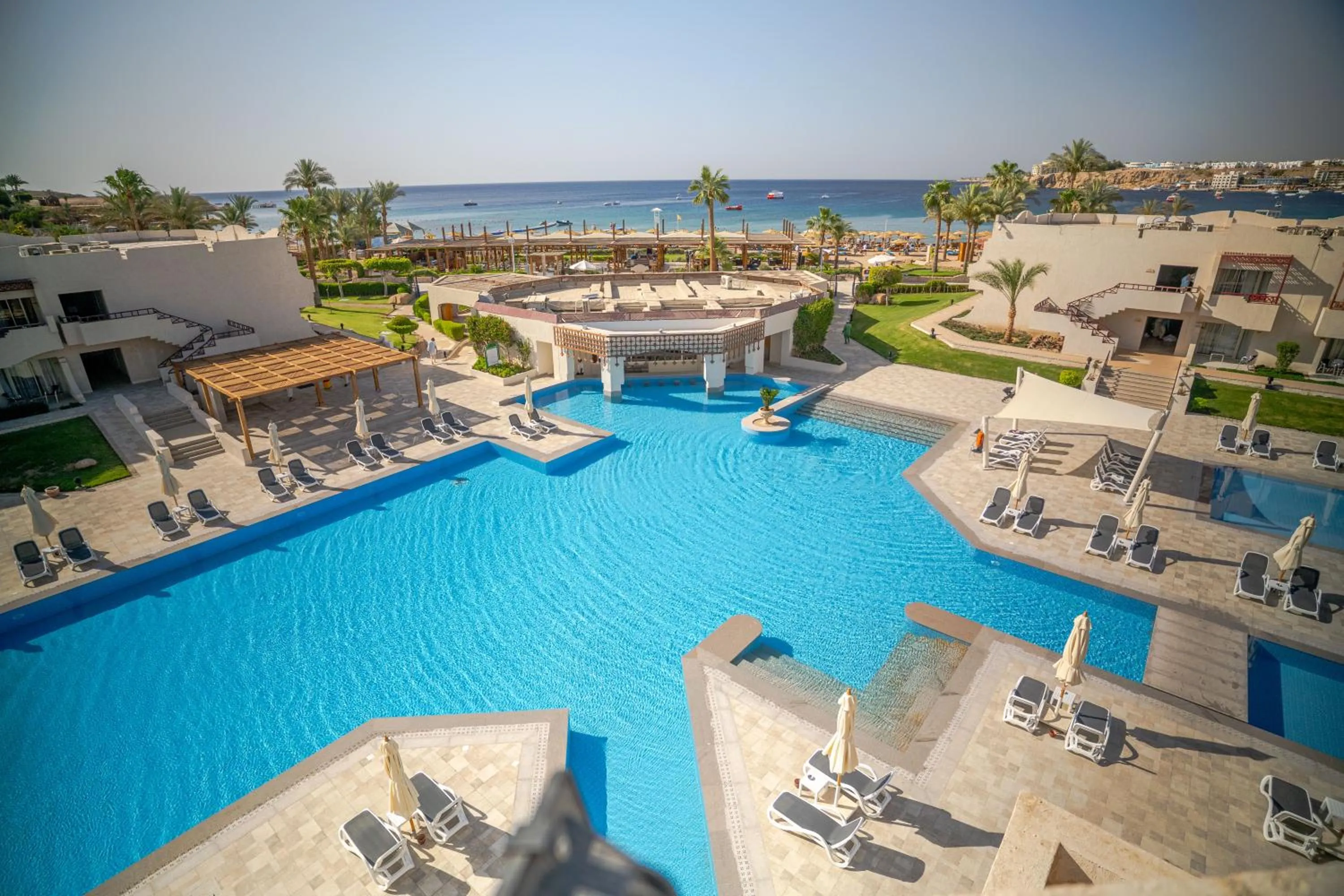 Swimming pool in Naama Bay Promenade Beach Resort Managed By Accor