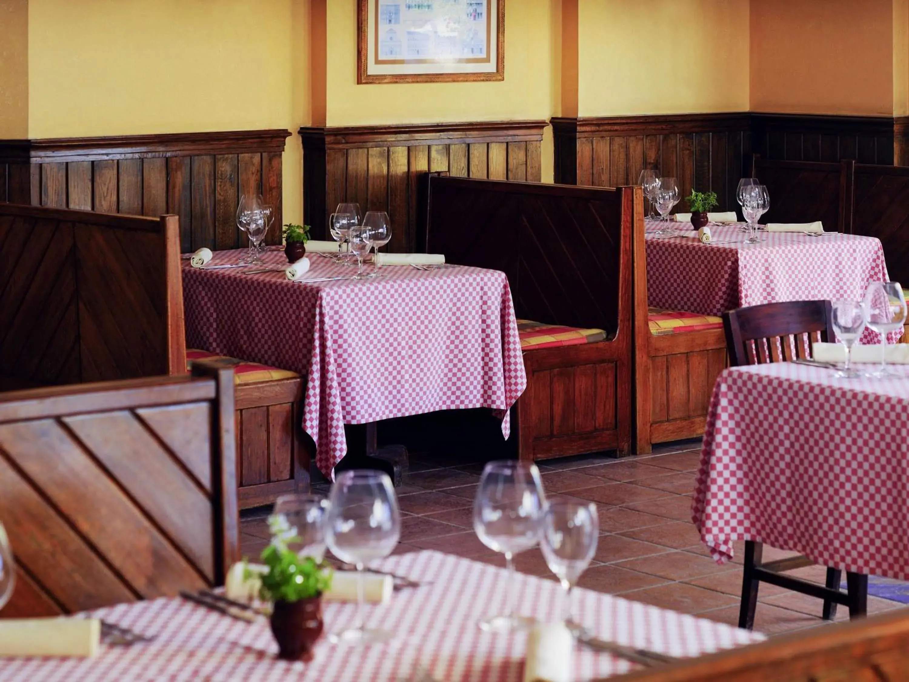 Restaurant/places to eat in Naama Bay Promenade Beach Resort Managed By Accor Restaurant/places to eat in Naama Bay Promenade Beach Resort Managed By Accor