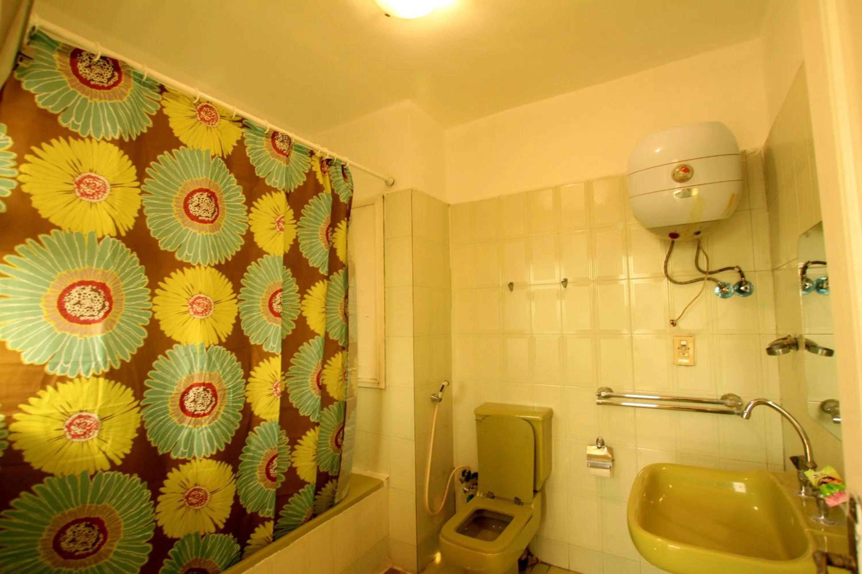 Bathroom in Arabesque Hotel