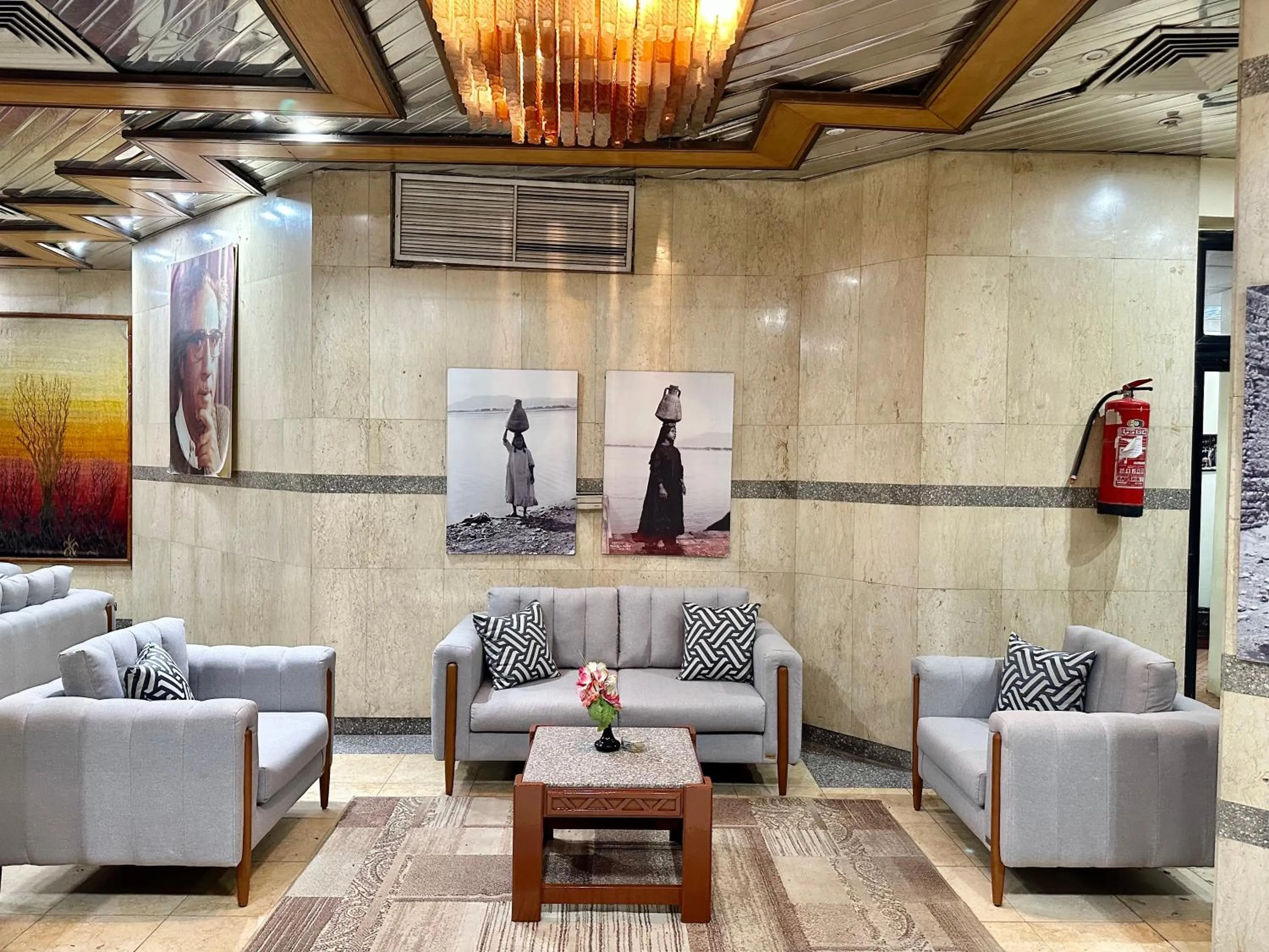 Lobby or reception in Gaddis Hotel, Suites and Apartments