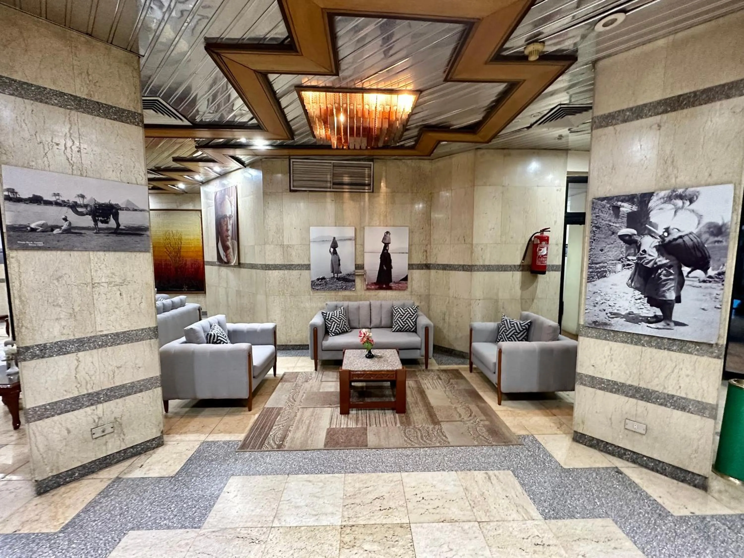 Lobby or reception in Gaddis Hotel, Suites and Apartments