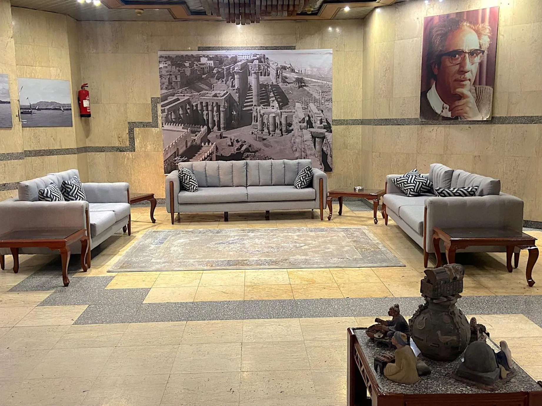 Lobby or reception in Gaddis Hotel, Suites and Apartments