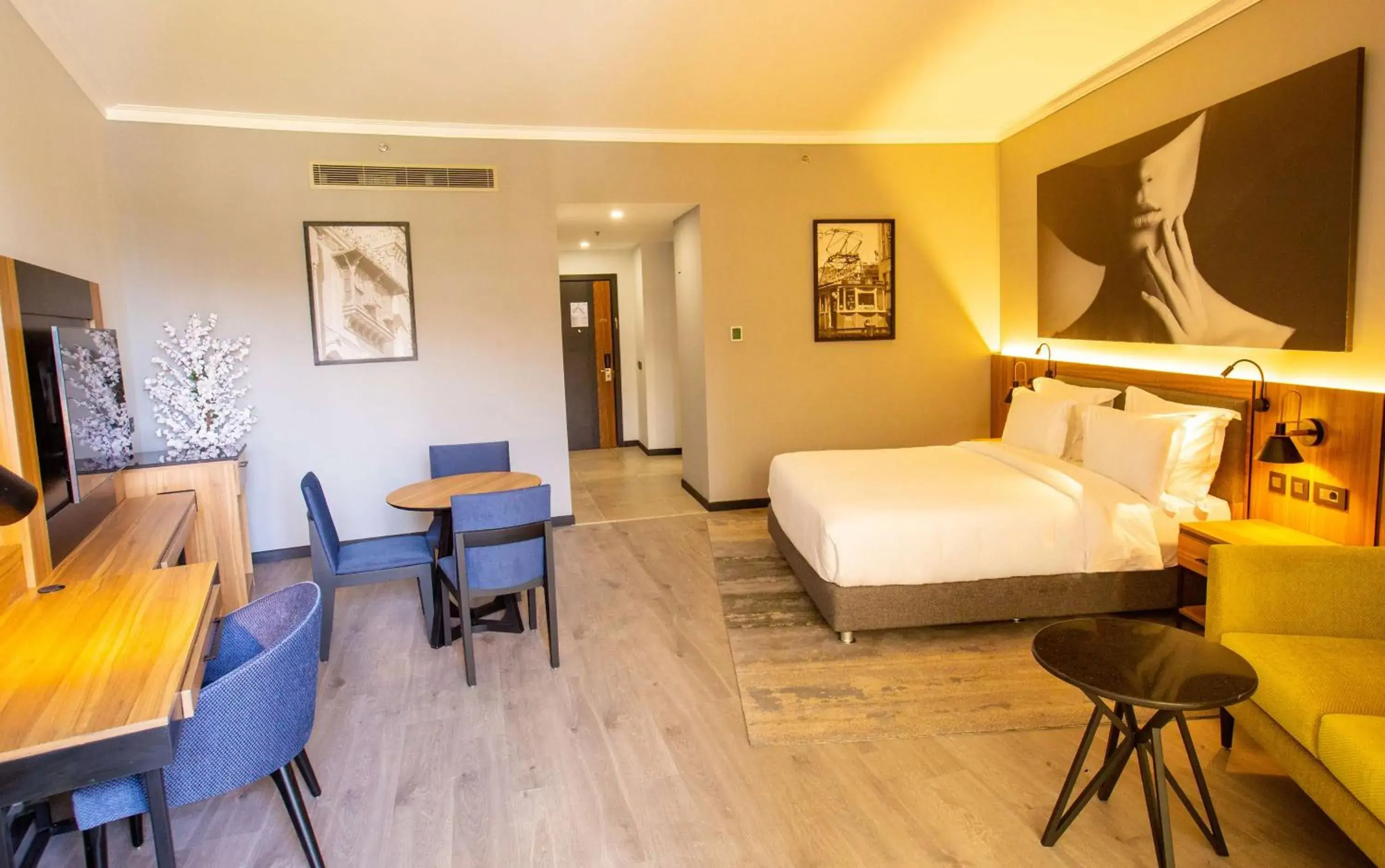 Bedroom, Bed in Radisson Blu Hotel & Convention Center, Alexandria Bedroom, Bed in Radisson Blu Hotel & Convention Center, Alexandria