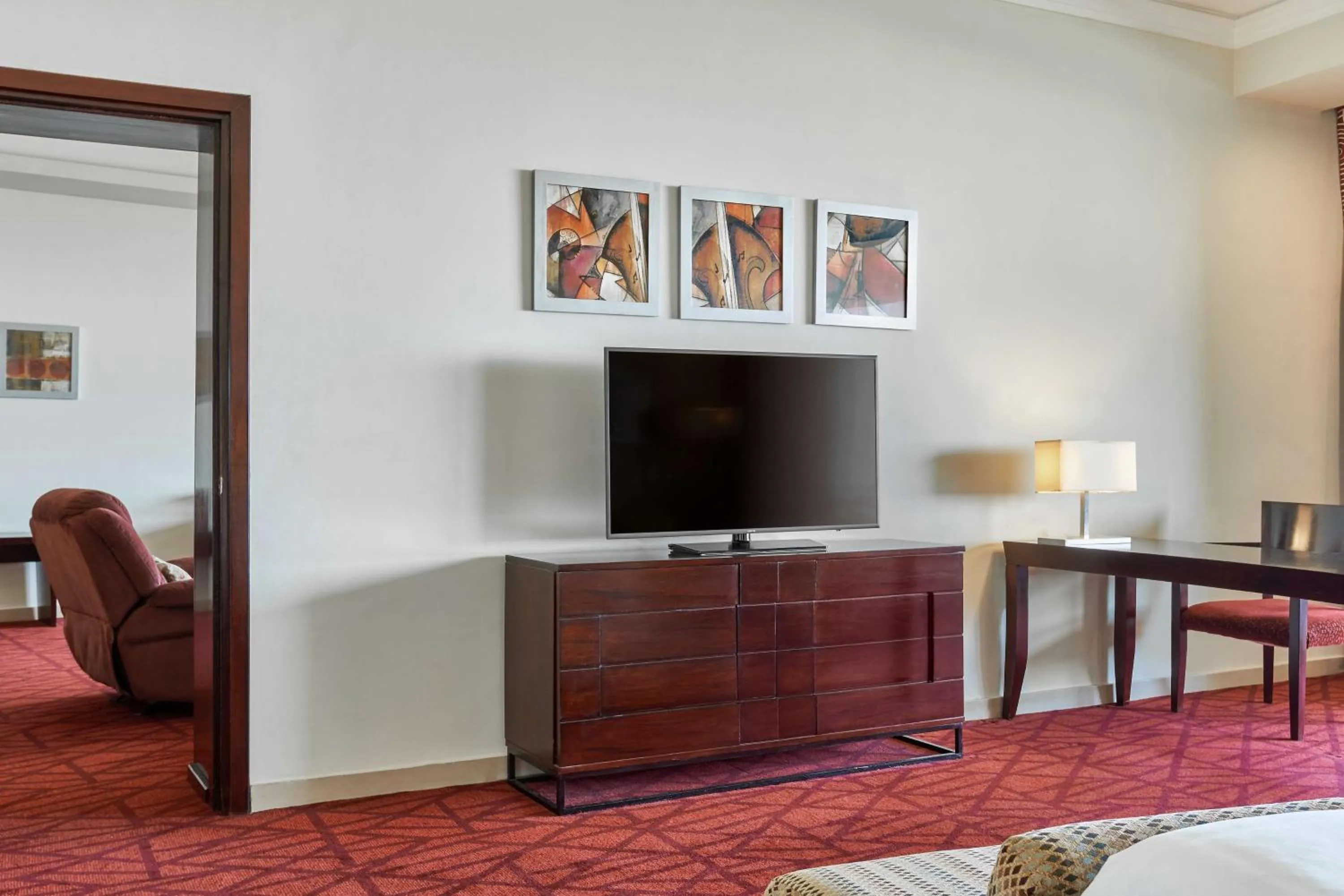 Photo of the whole room in Radisson Blu Hotel & Convention Center, Alexandria