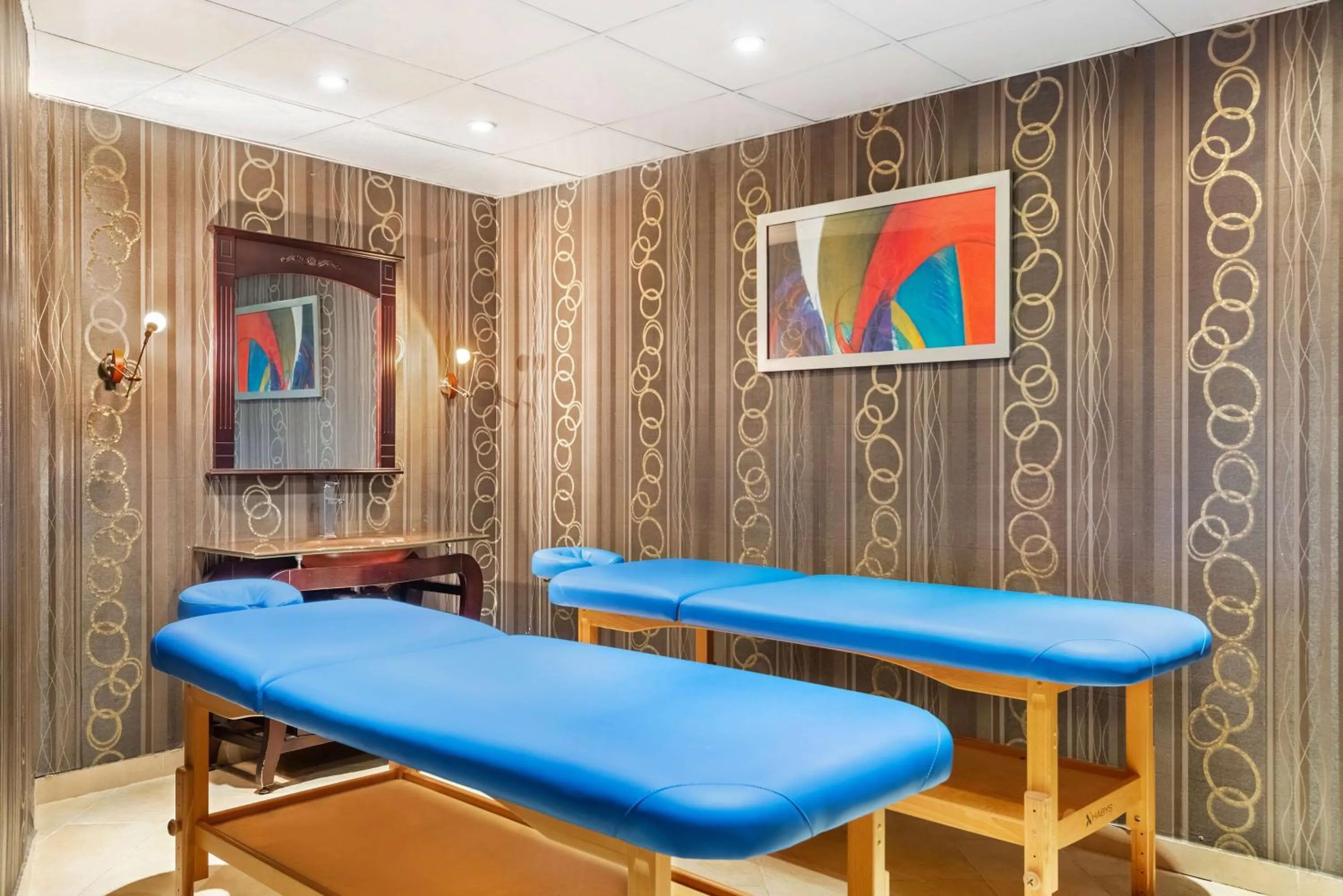 Spa and wellness centre/facilities in Radisson Blu Hotel & Convention Center, Alexandria