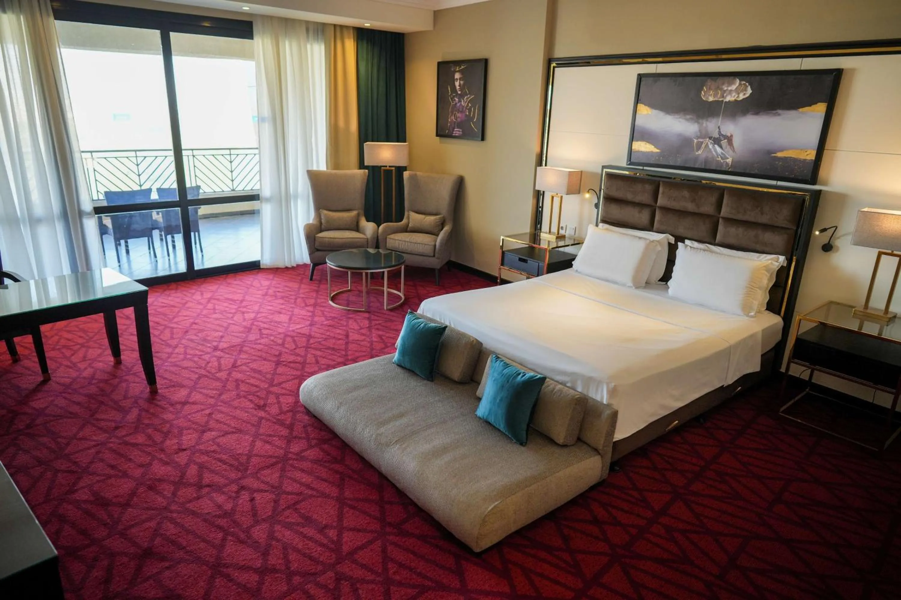 Photo of the whole room, Bed in Radisson Blu Hotel & Convention Center, Alexandria