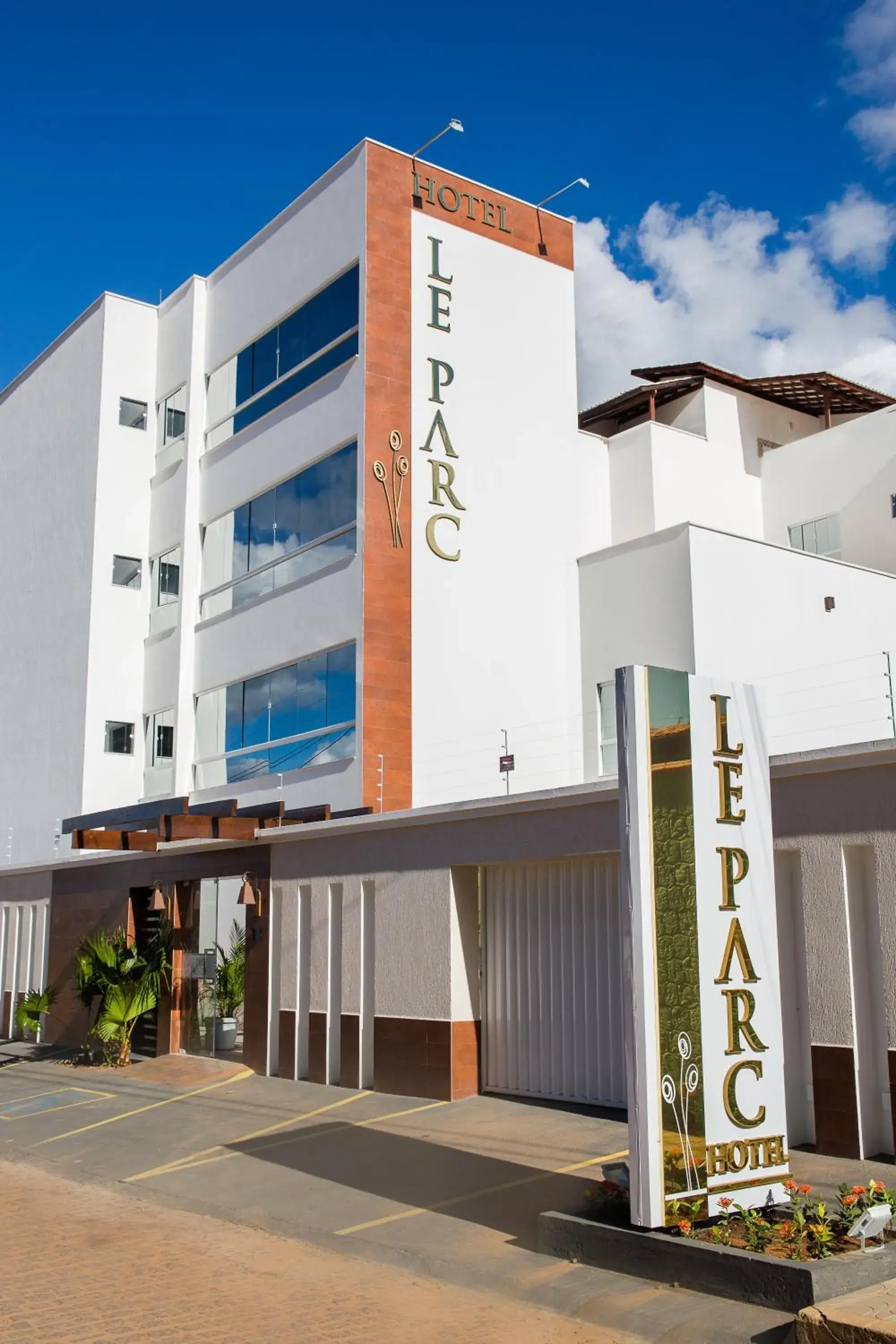 Le Parc Hotel Le Parc Hotel