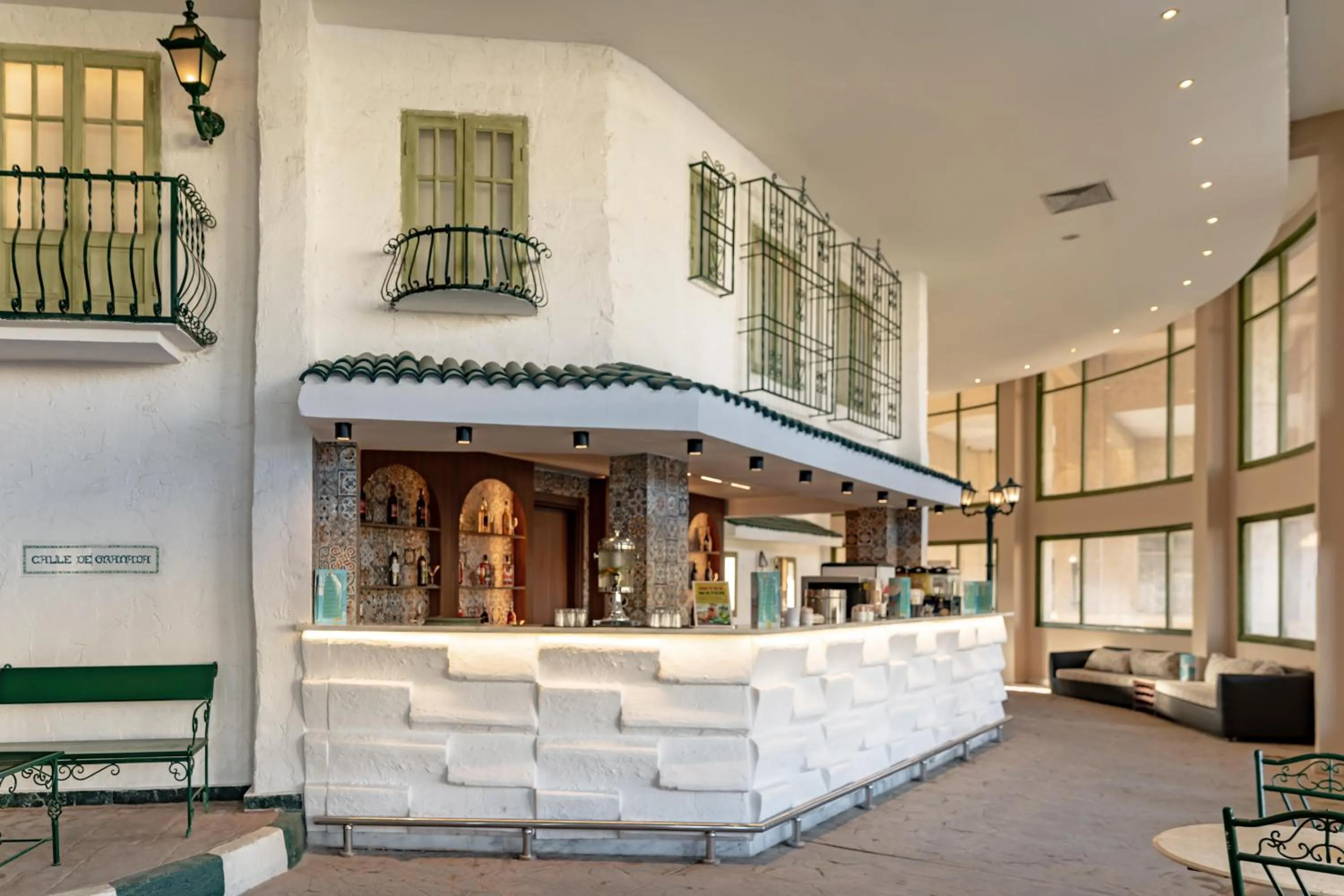 Lounge or bar in Sunny Days Palma De Mirette Resort & Spa