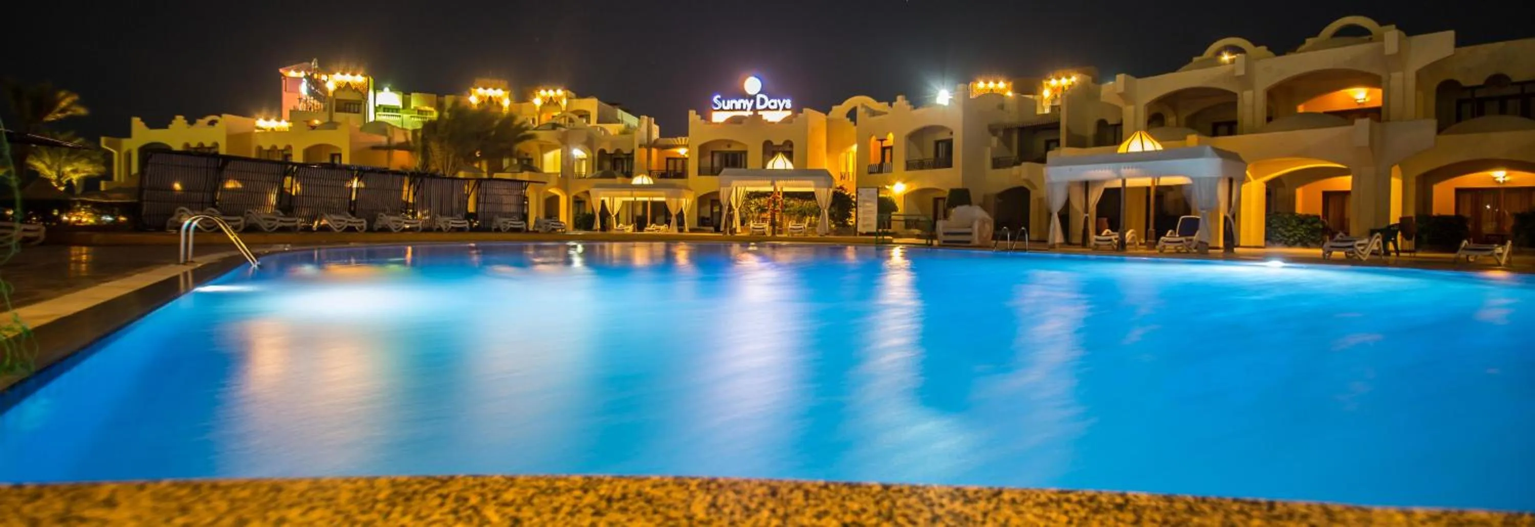 Swimming pool in Sunny Days Palma De Mirette Resort & Spa