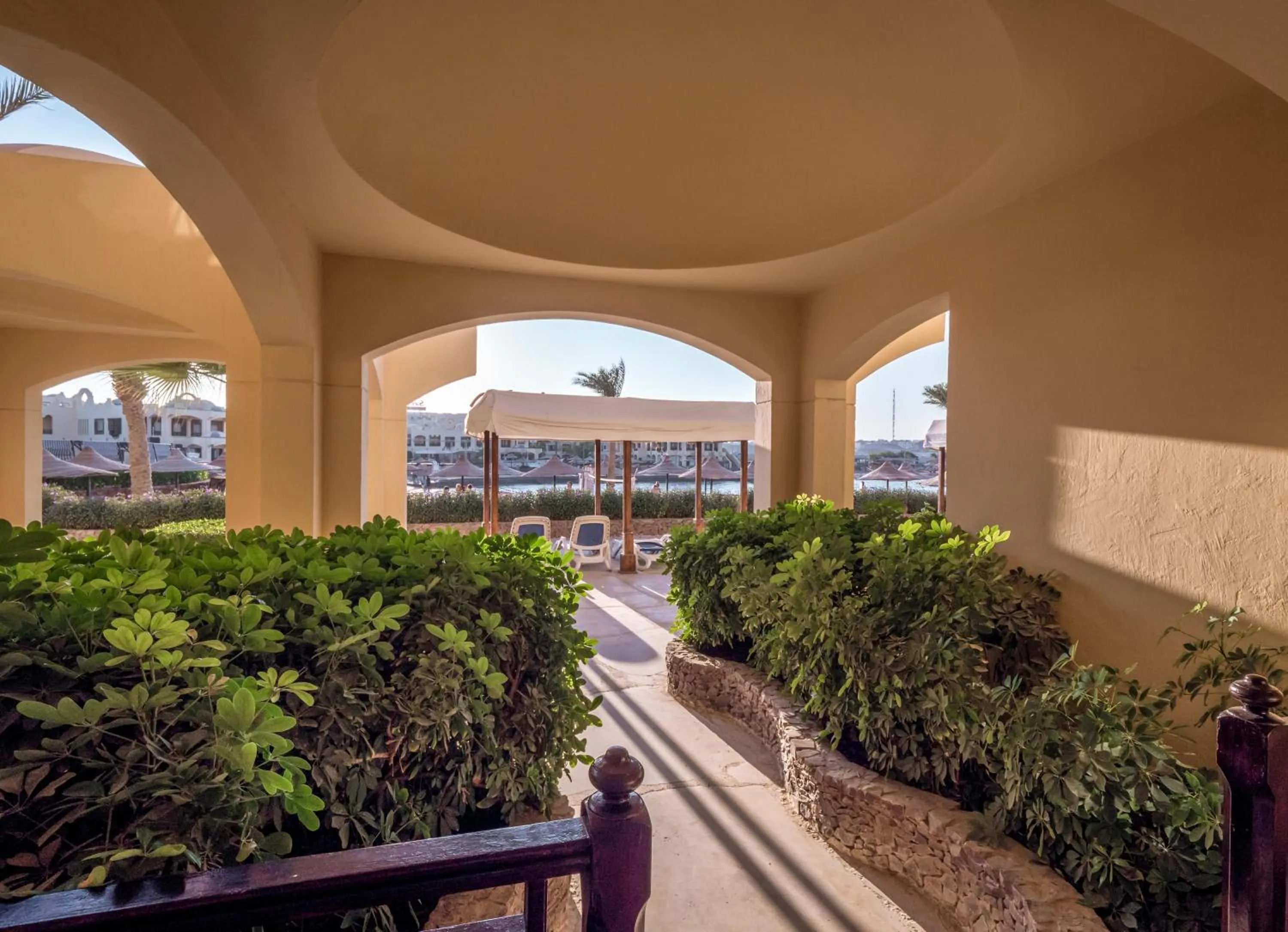 Garden in Sunny Days Palma De Mirette Resort & Spa