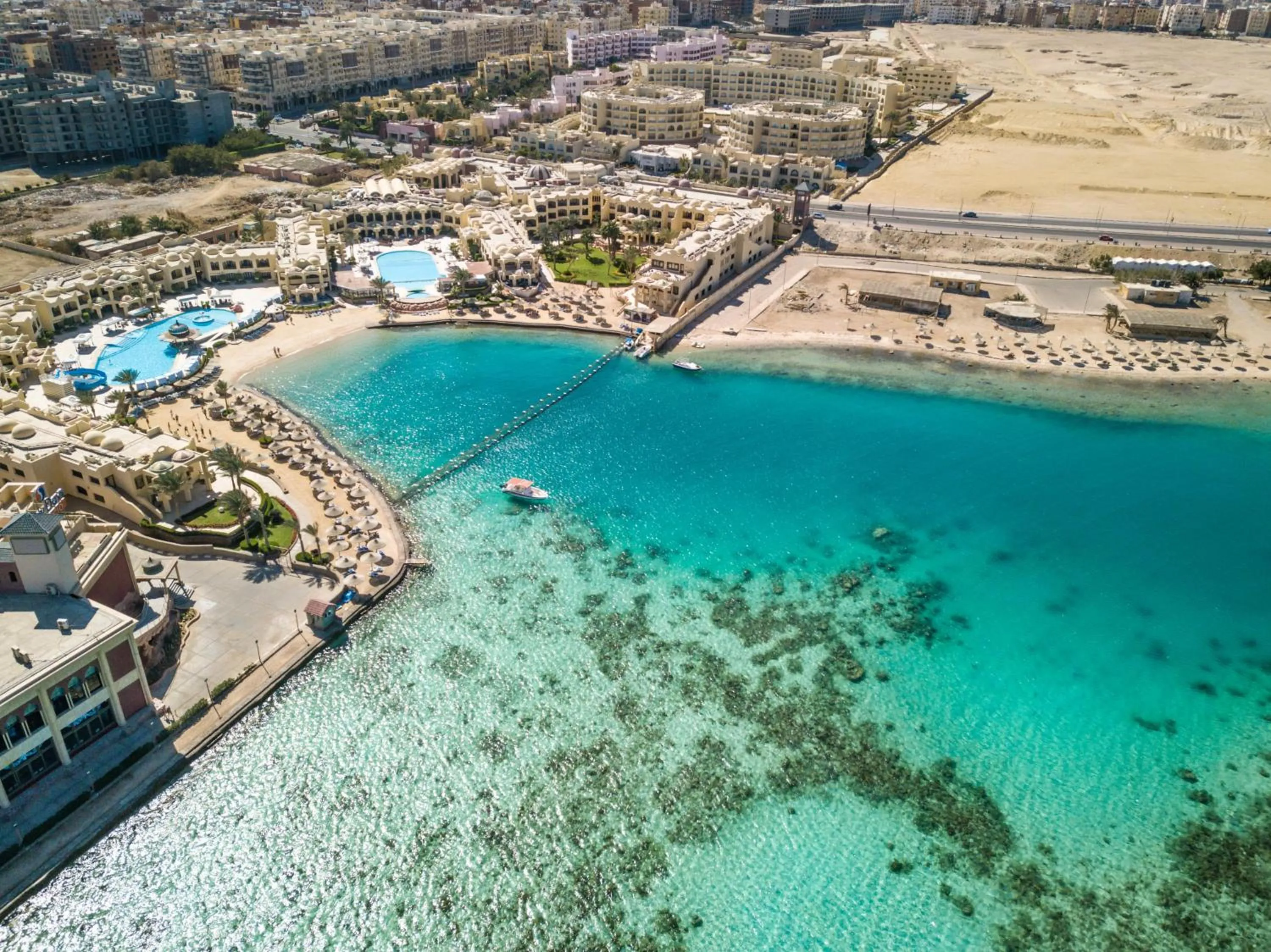 Natural landscape in Sunny Days Palma De Mirette Resort & Spa