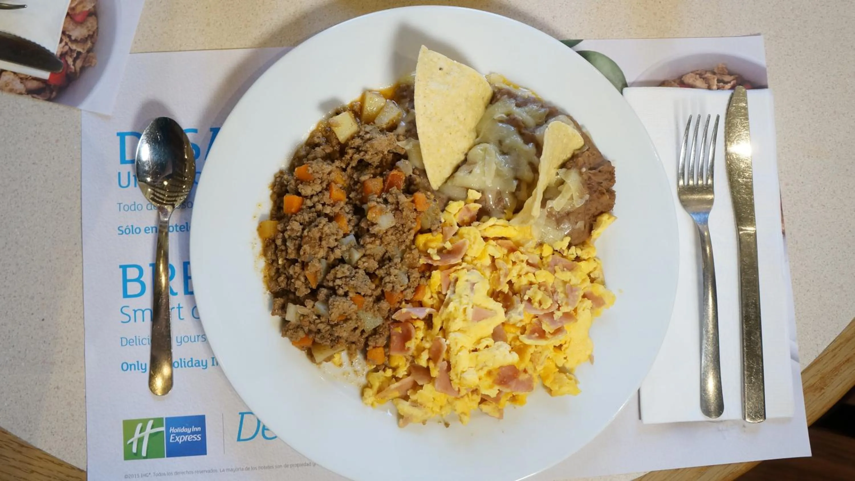 Buffet breakfast in Holiday Inn Express Chihuahua by IHG