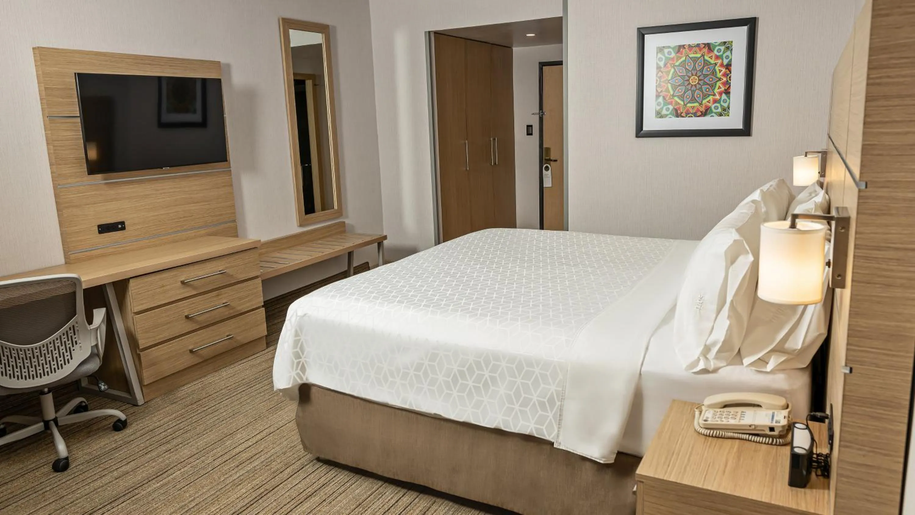 Photo of the whole room, Bed in Holiday Inn Express Chihuahua by IHG