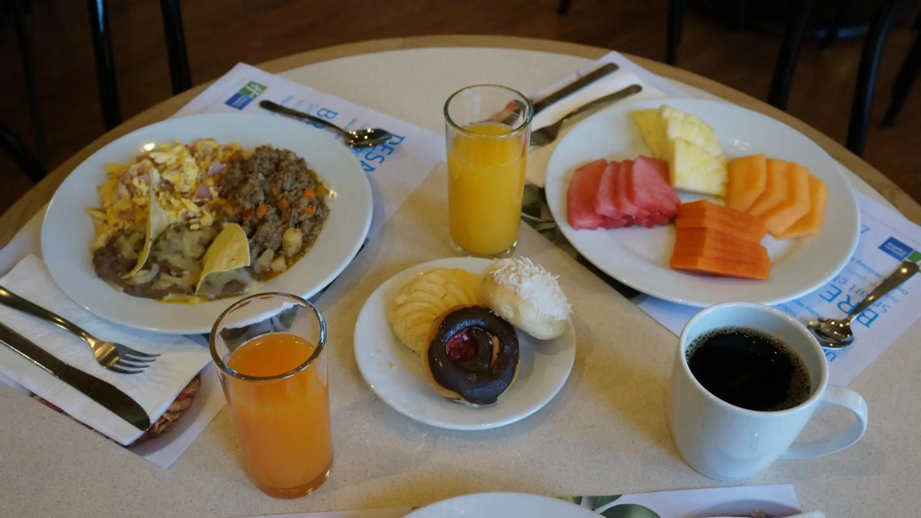 Continental breakfast in Holiday Inn Express Chihuahua by IHG Continental breakfast in Holiday Inn Express Chihuahua by IHG