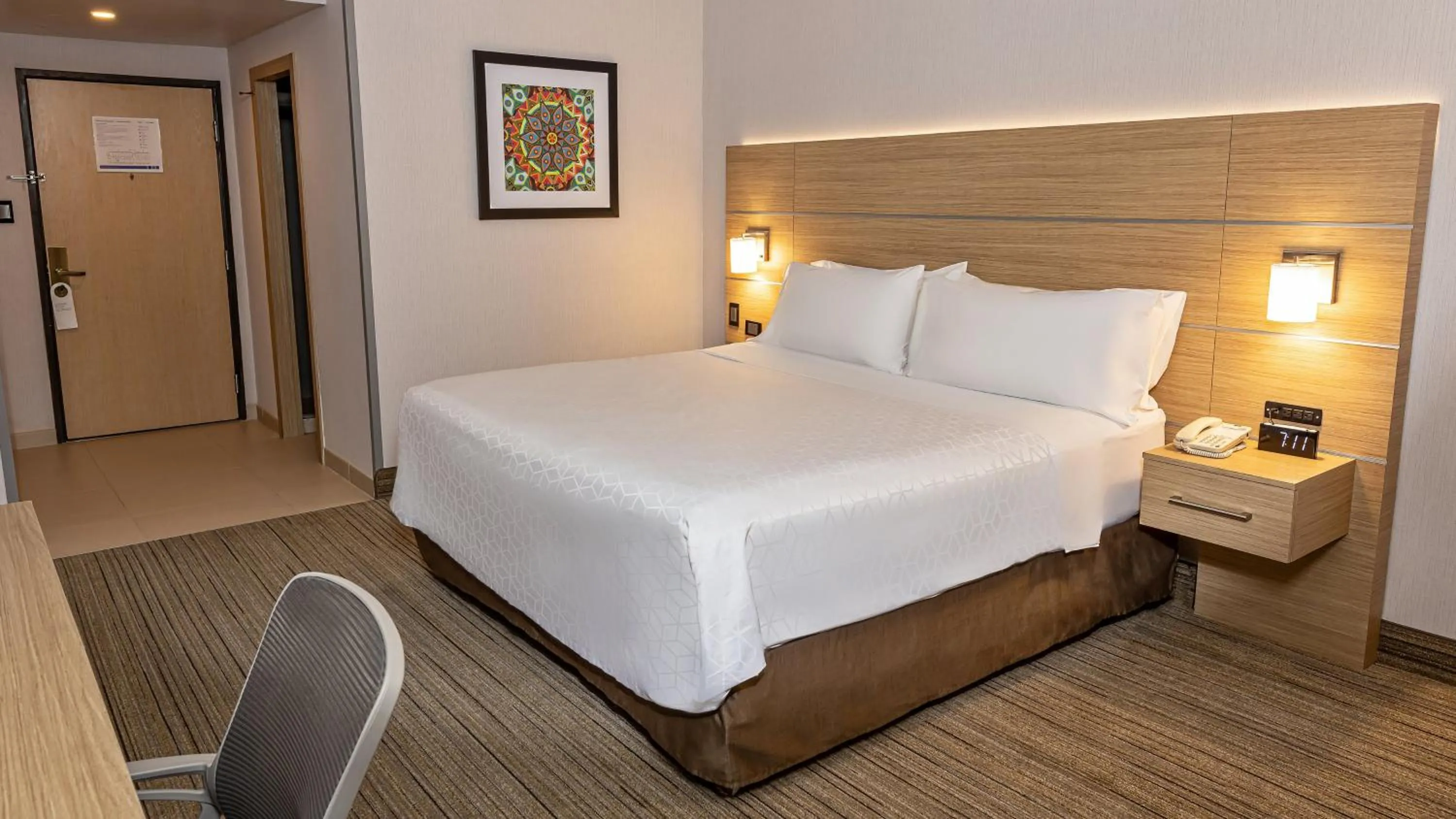 Photo of the whole room, Bed in Holiday Inn Express Chihuahua by IHG