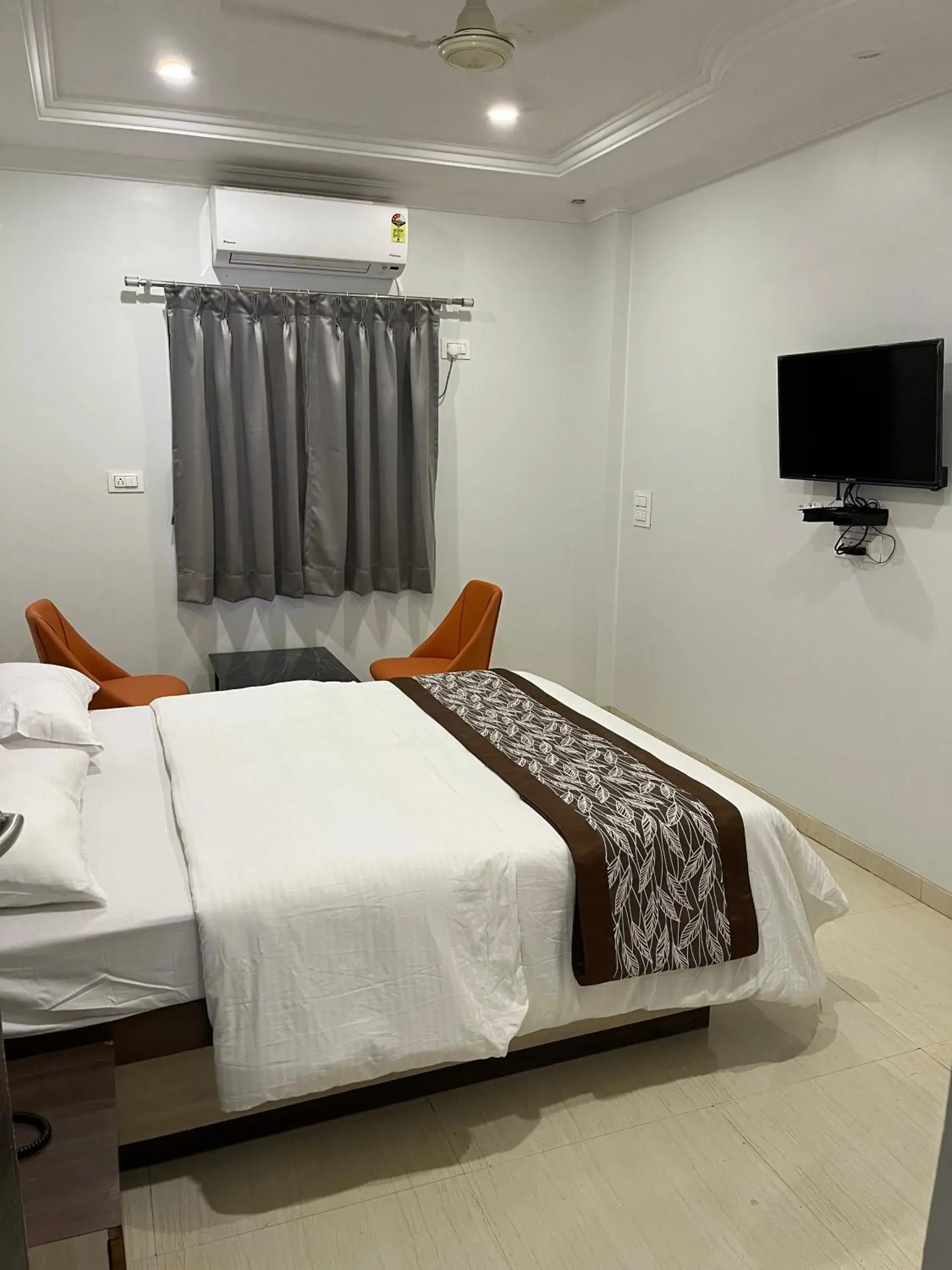 Deluxe Room in Hotel Jeet Paradise Deluxe Room in Hotel Jeet Paradise