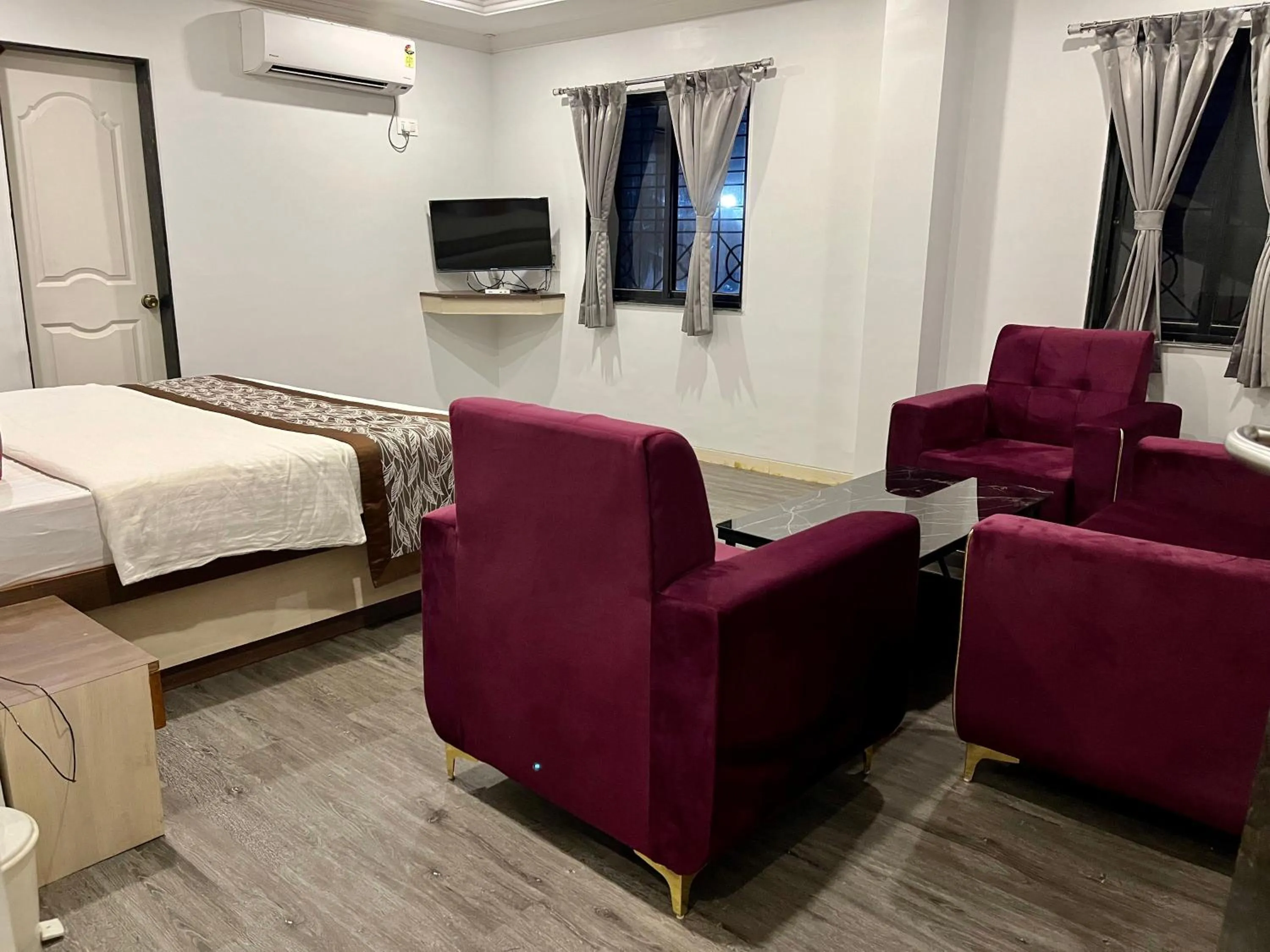 Photo of the whole room, Bed in Hotel Jeet Paradise