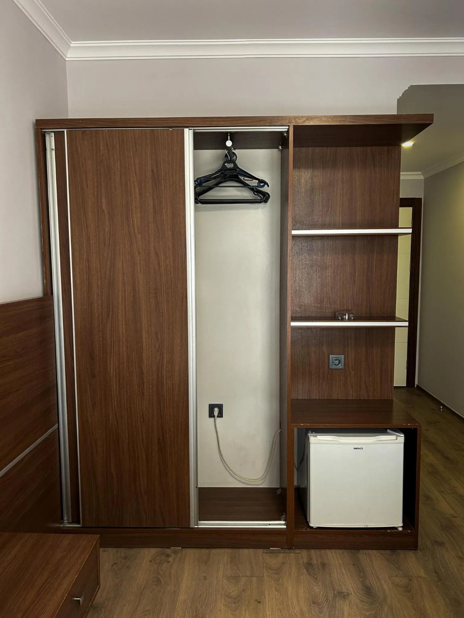 wardrobe in Gulluk Life Hotel