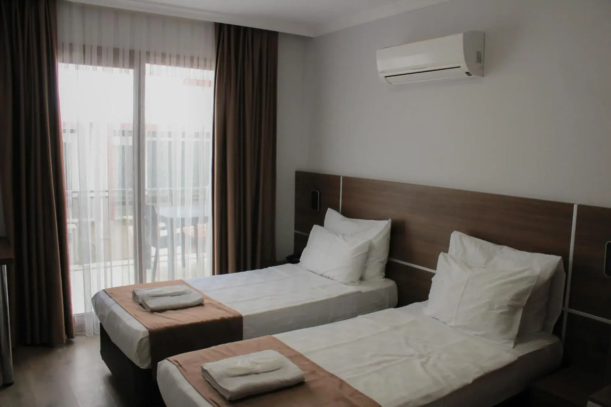Economy Double Room in Gulluk Life Hotel Economy Double Room in Gulluk Life Hotel