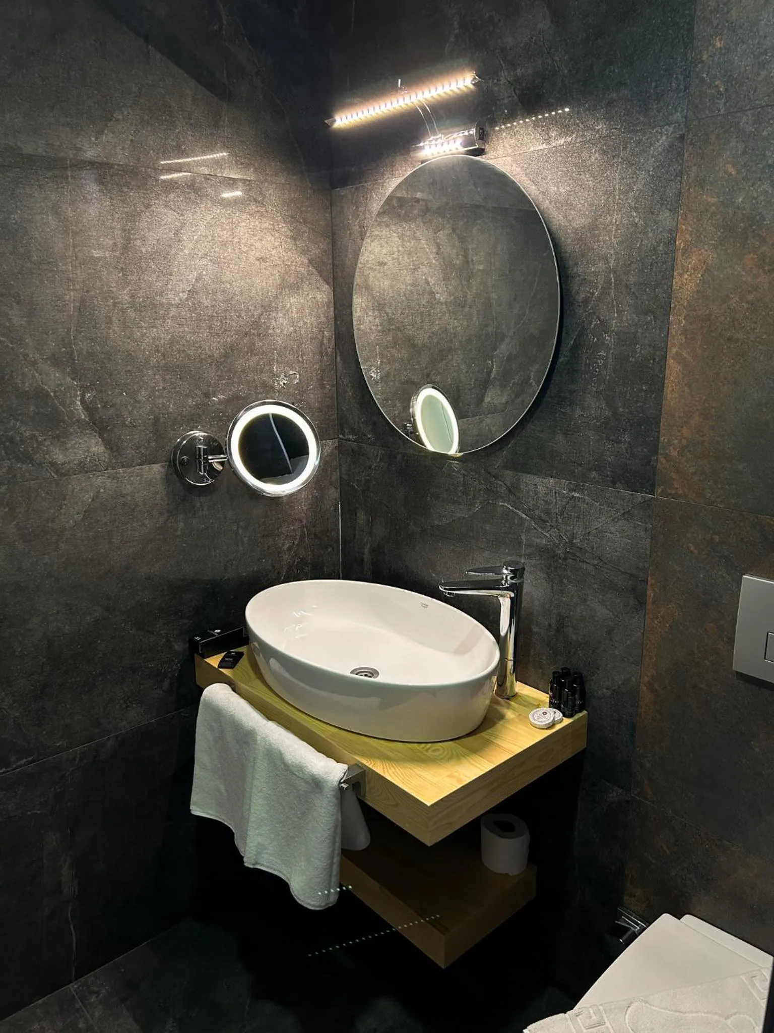 Bathroom in Gulluk Life Hotel