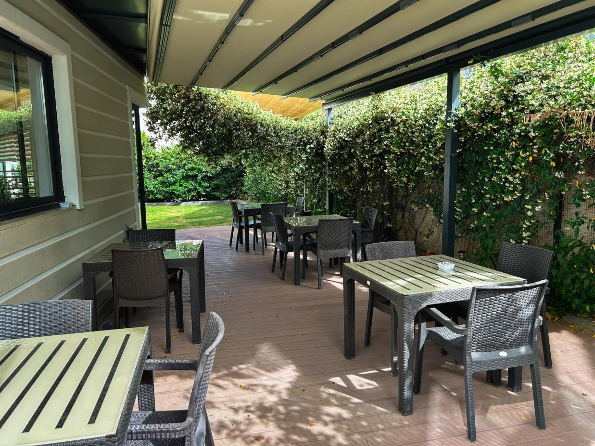 Patio in Gulluk Life Hotel