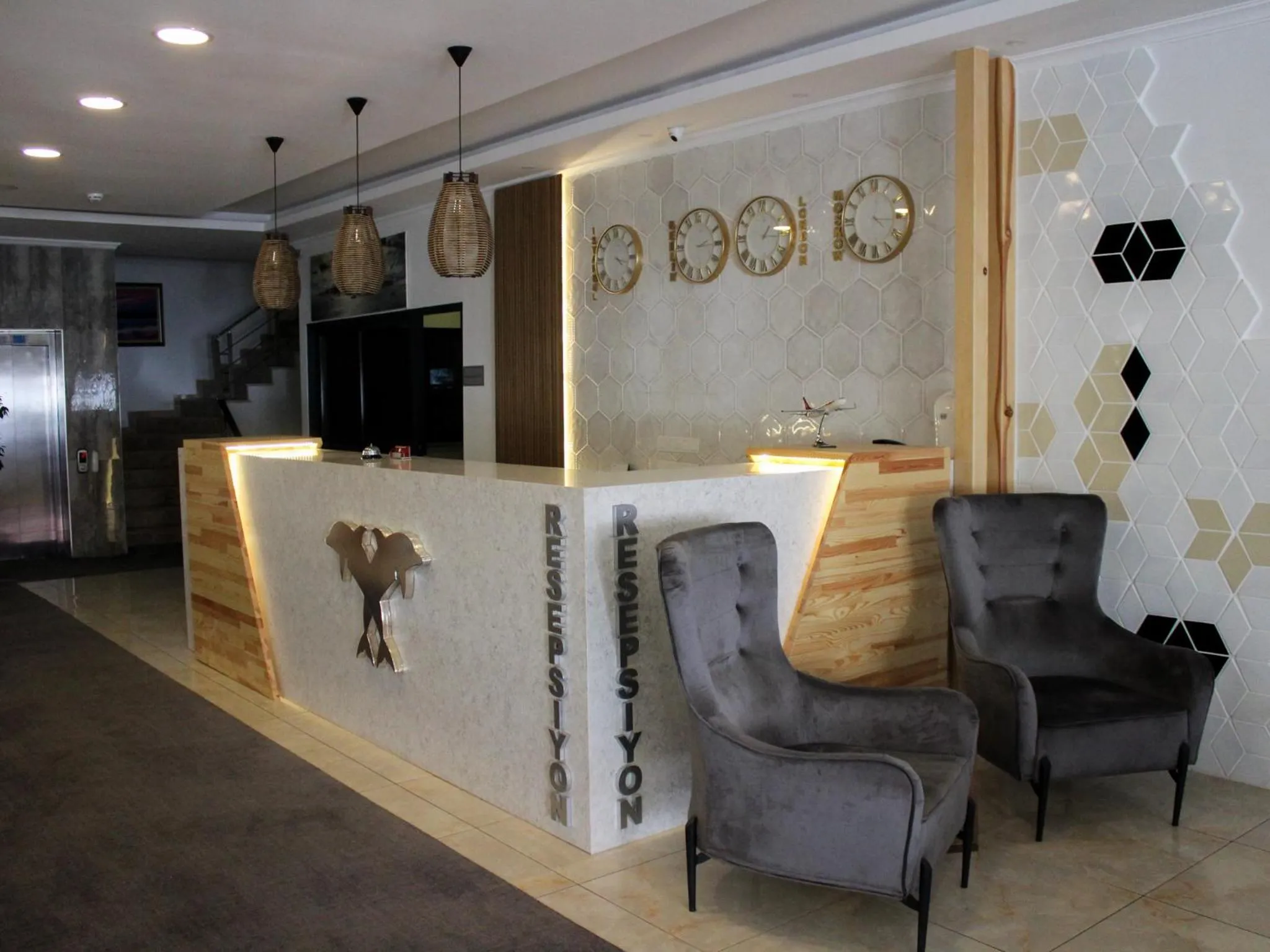 Communal lounge/ TV room in Gulluk Life Hotel