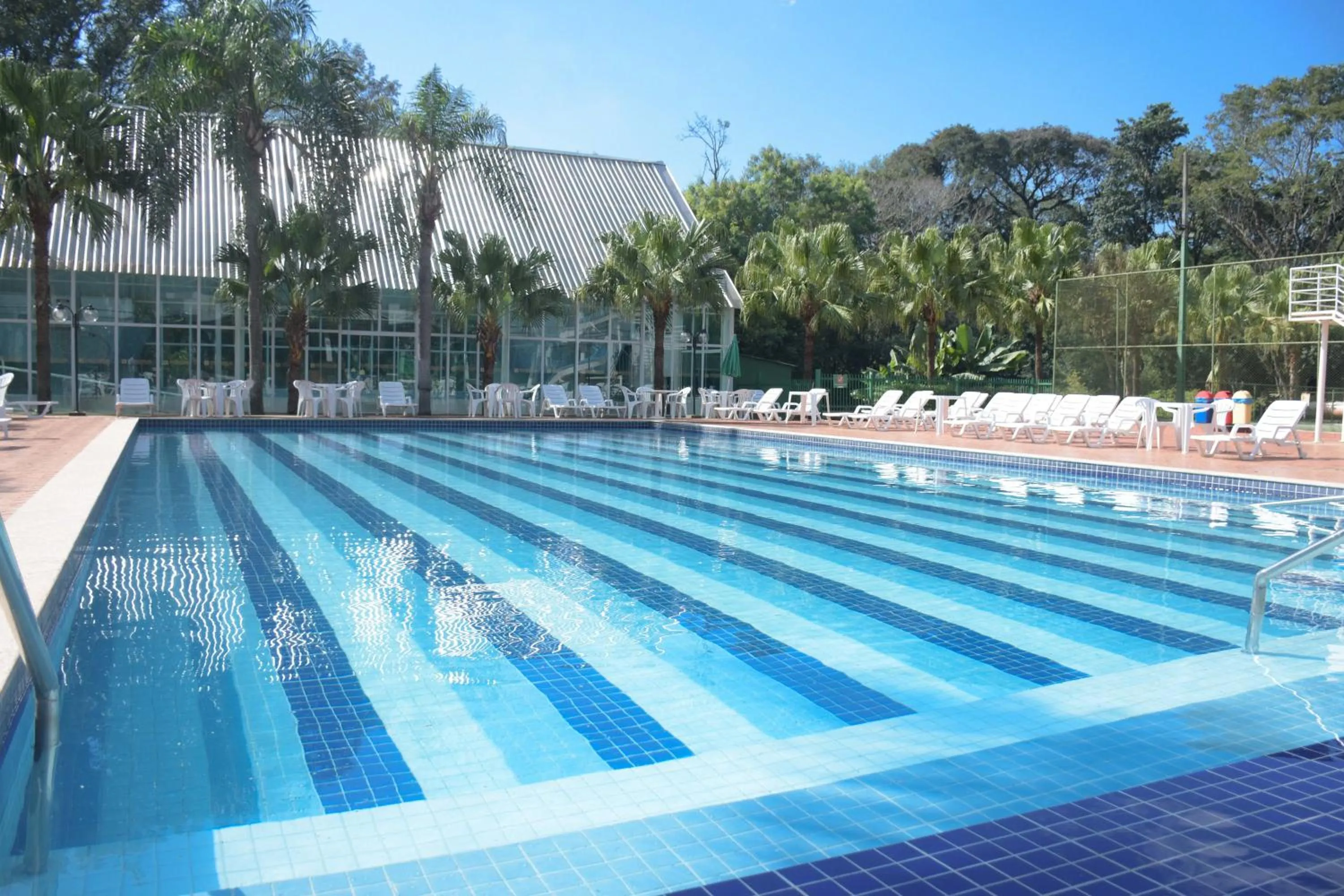Pool view in Hotel Nacional Inn Foz do Iguaçu